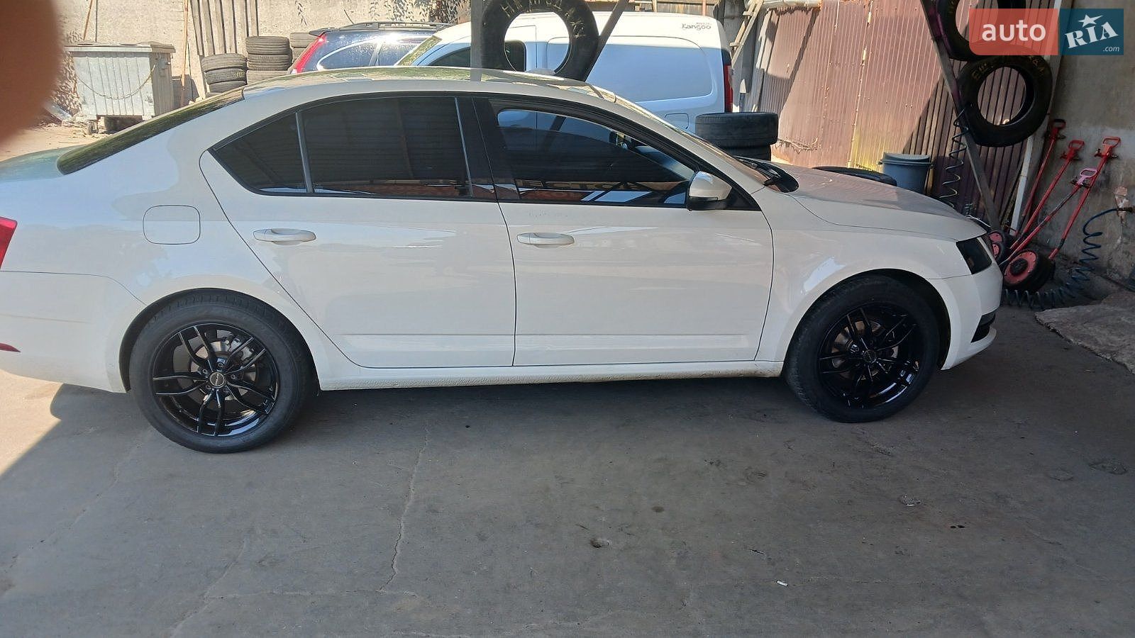 Skoda Octavia 2019 VIN TMBAG7NE9K0142332 фото оголошення 36 з 38