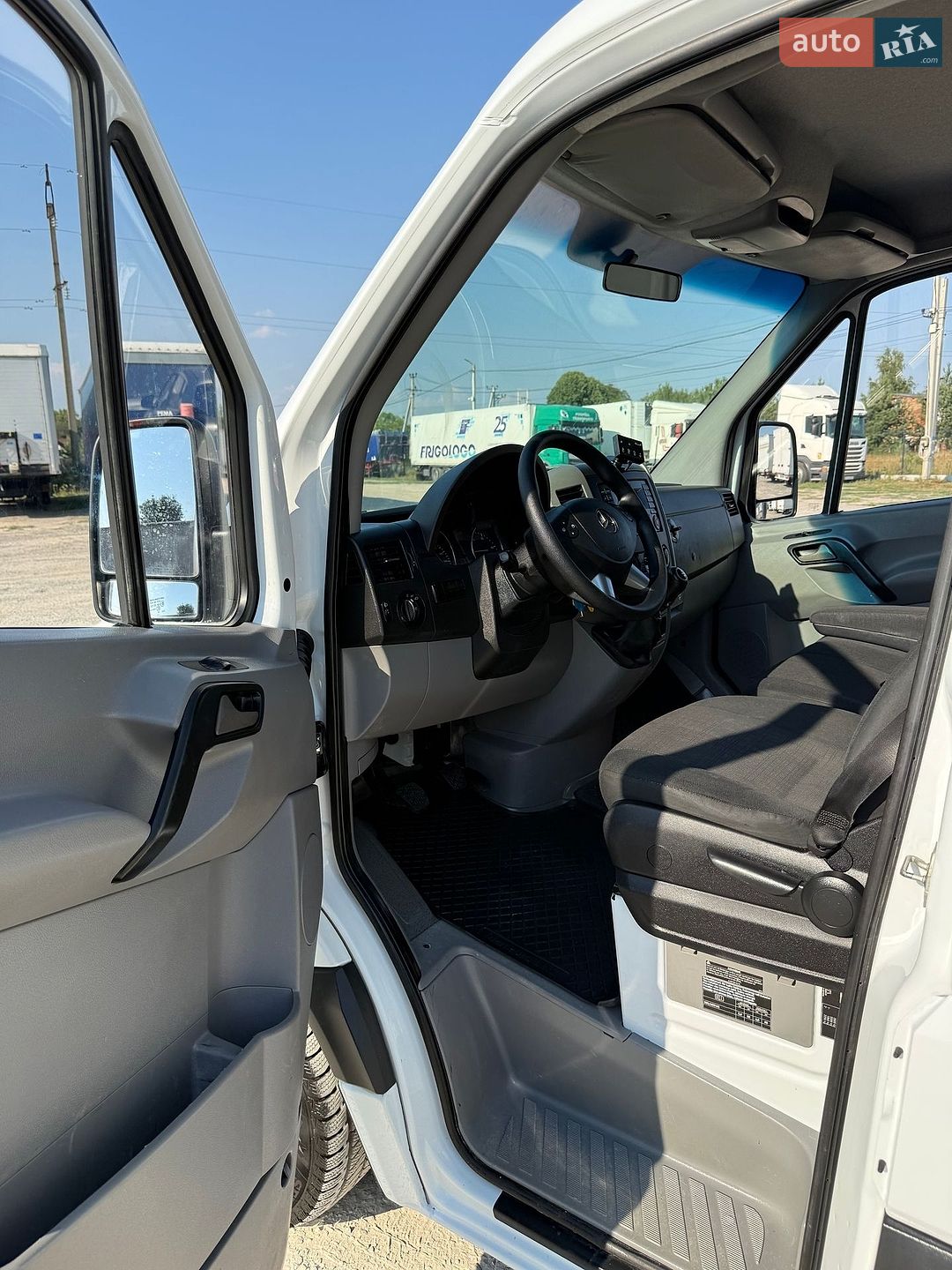 Mercedes-Benz Sprinter 2017 VIN WDB9062351N726914 фото оголошення 22 з 41