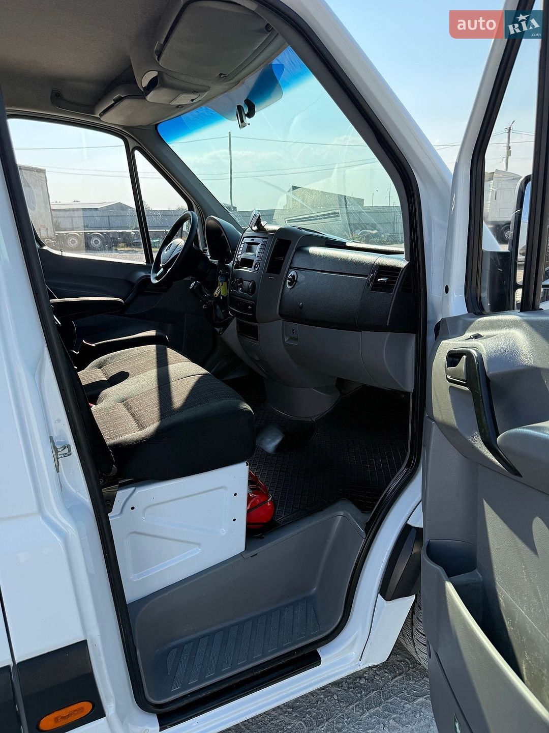 Mercedes-Benz Sprinter 2017 VIN WDB9062351N726914 фото оголошення 24 з 41