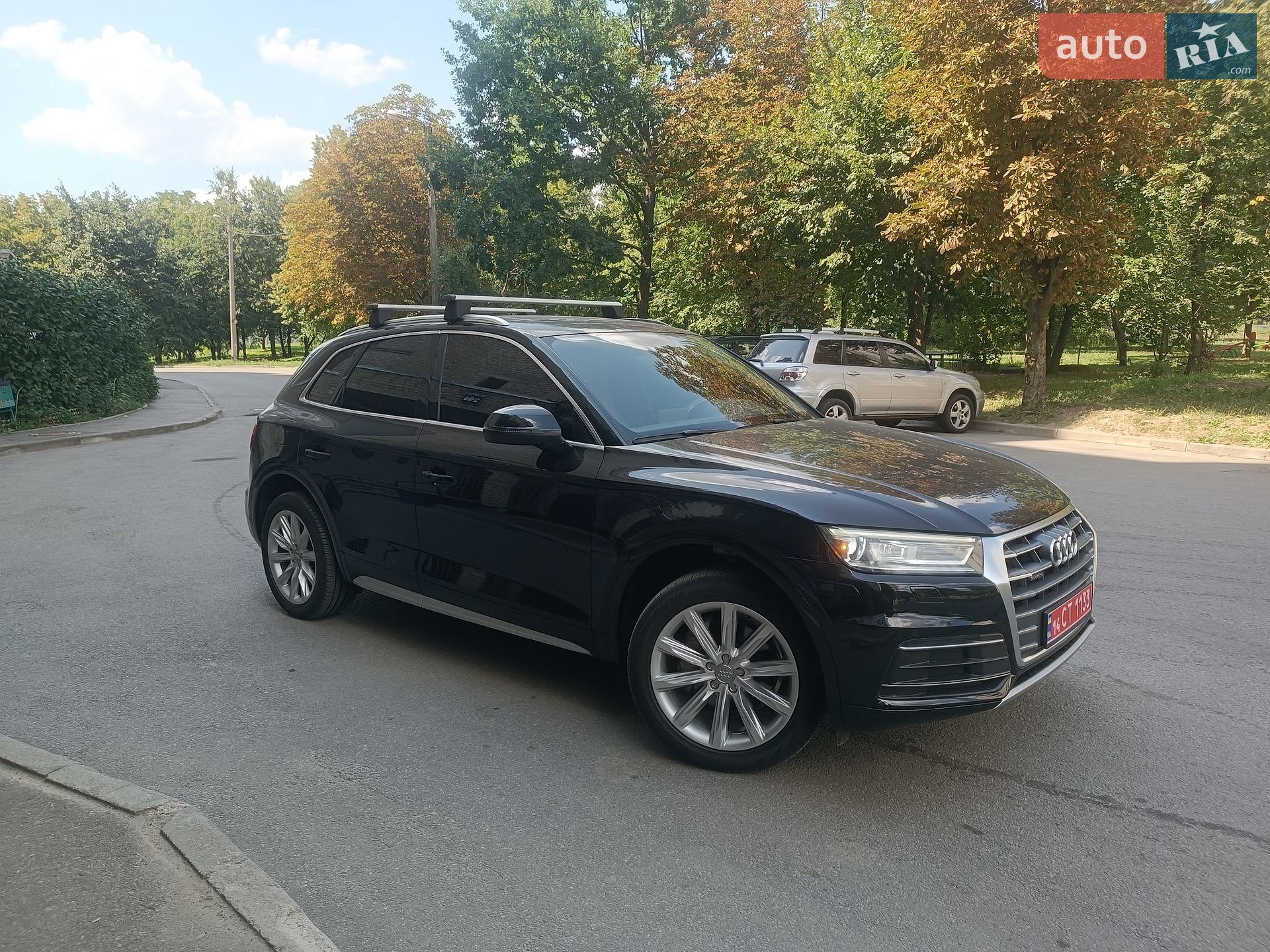 Audi Q5 2019 VIN WA1ANAFYXL2026584 фото оголошення 3 з 33