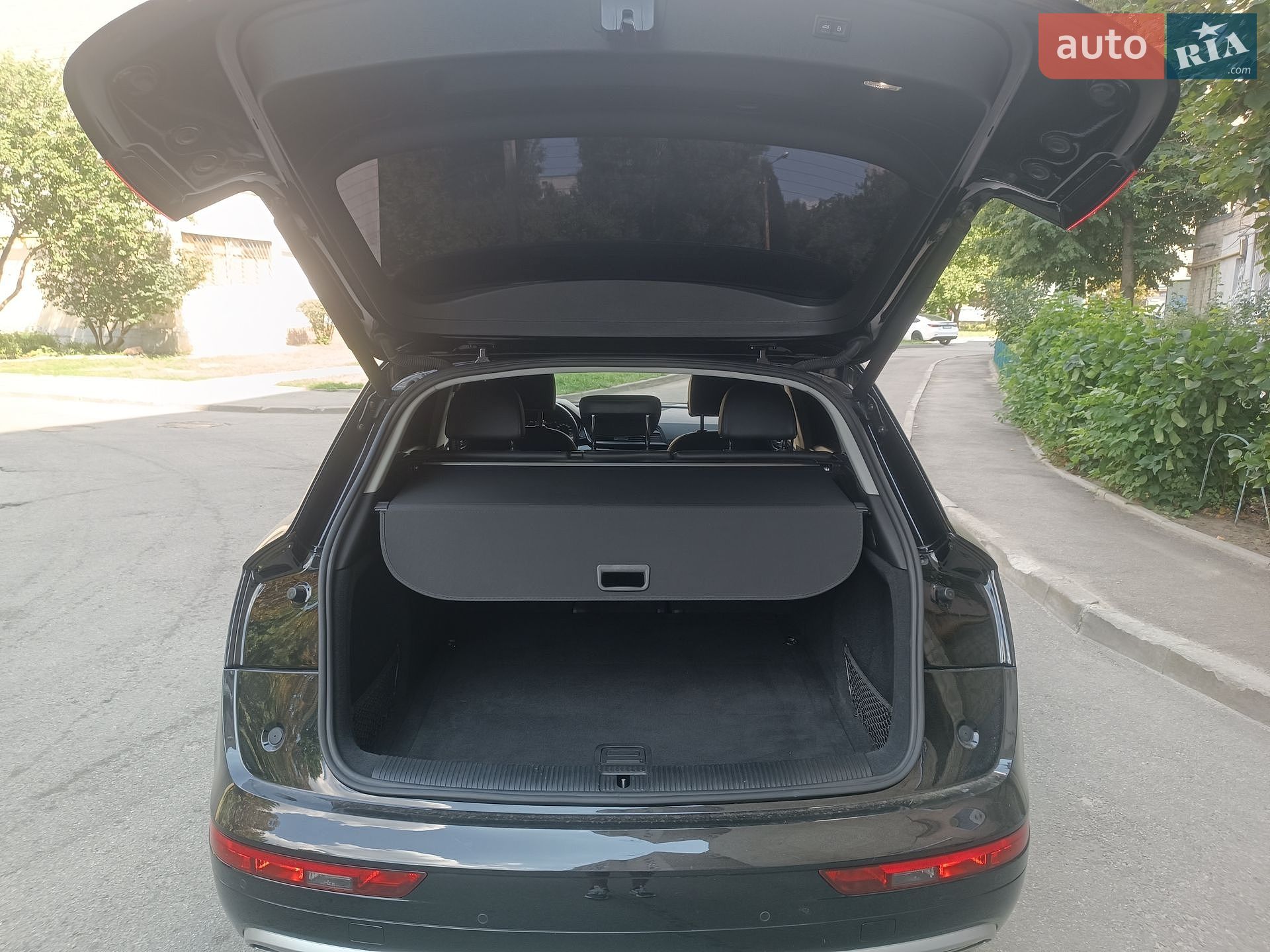 Audi Q5 2019 VIN WA1ANAFYXL2026584 фото оголошення 9 з 33