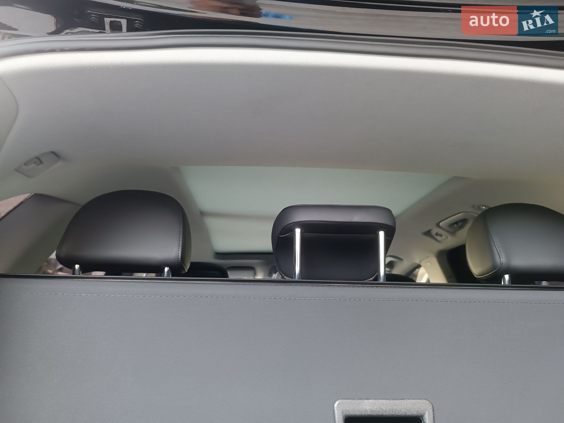 Audi Q5 2019 VIN WA1ANAFYXL2026584 фото оголошення 11 з 33