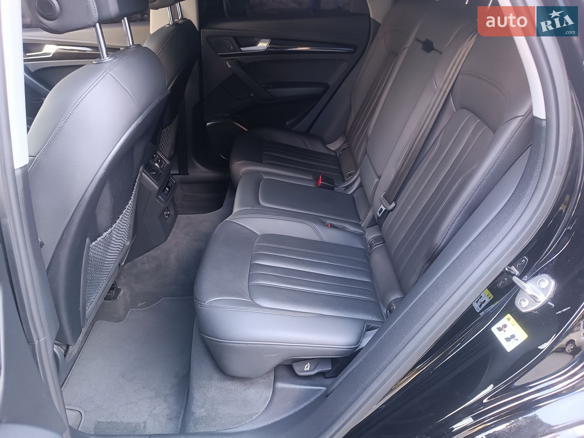 Audi Q5 2019 VIN WA1ANAFYXL2026584 фото оголошення 15 з 33