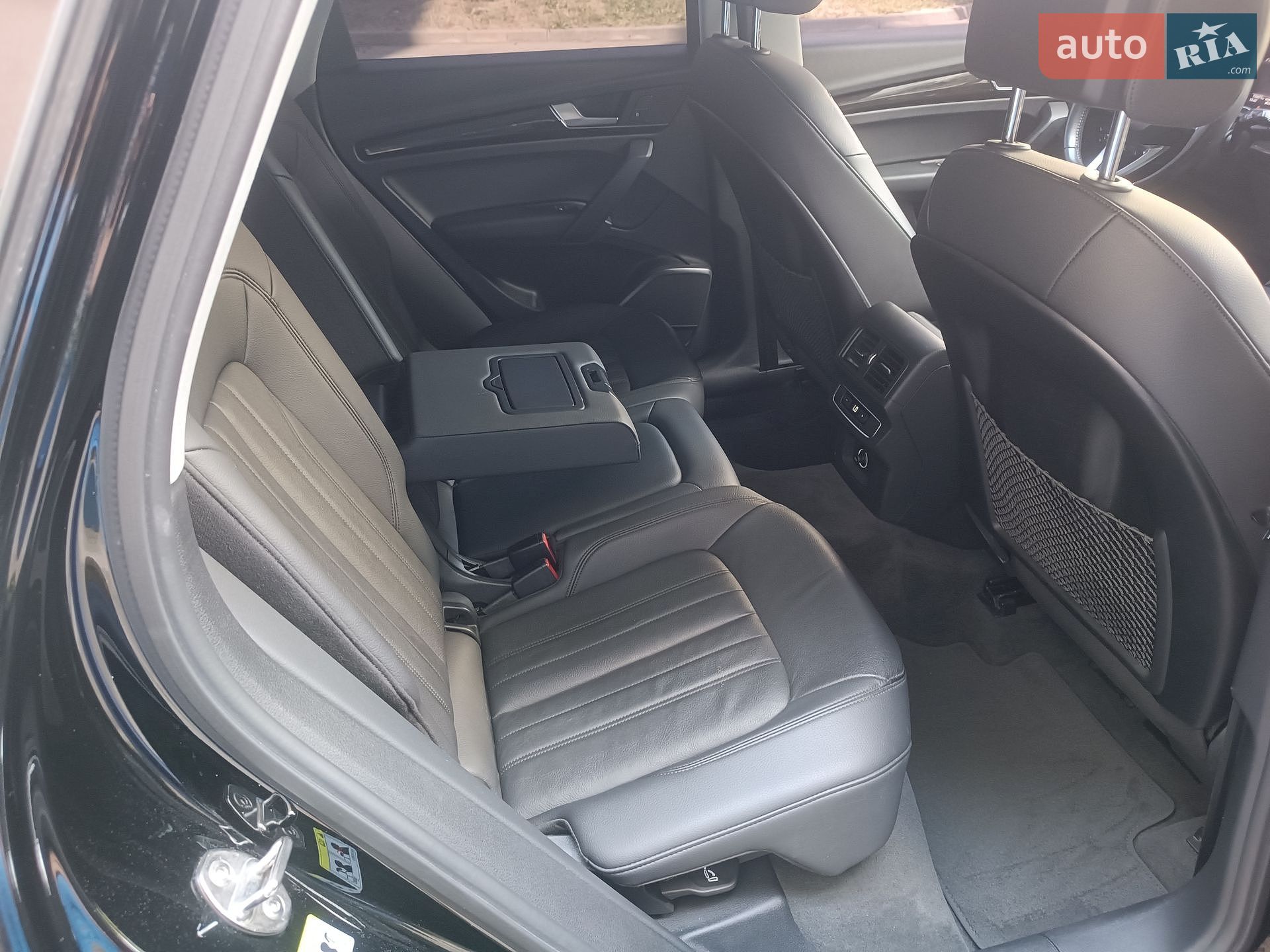 Audi Q5 2019 VIN WA1ANAFYXL2026584 фото оголошення 17 з 33