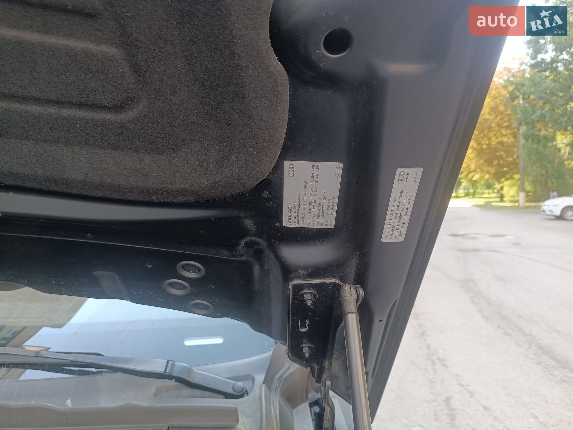 Audi Q5 2019 VIN WA1ANAFYXL2026584 фото оголошення 28 з 33
