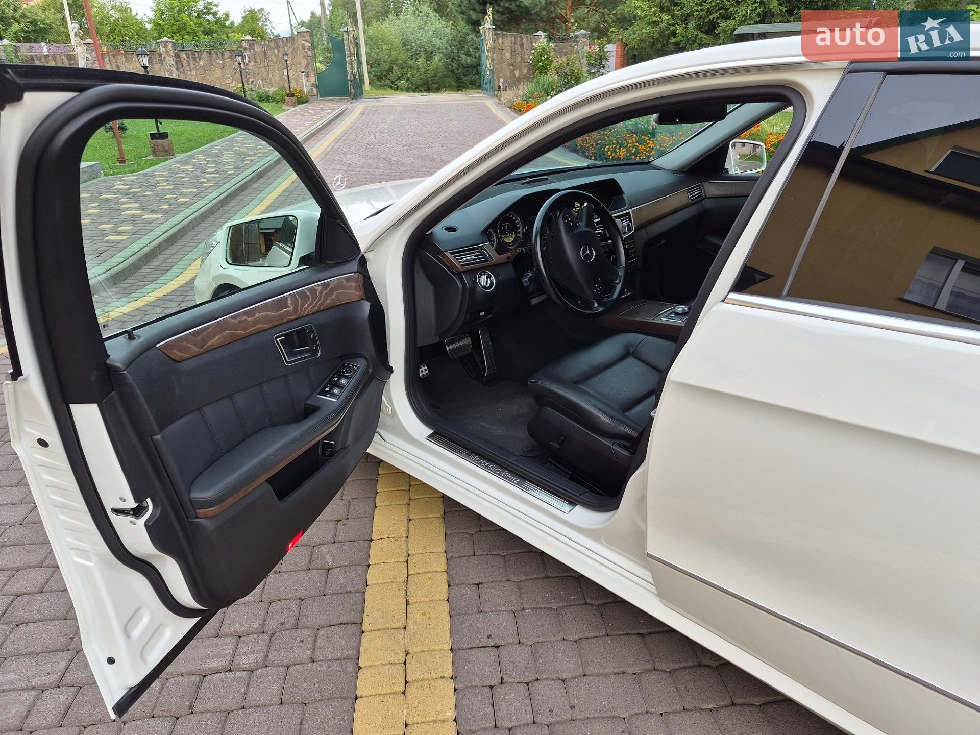Mercedes-Benz E-Class 2012 VIN WDD2120821A626817 фото оголошення 55 з 61