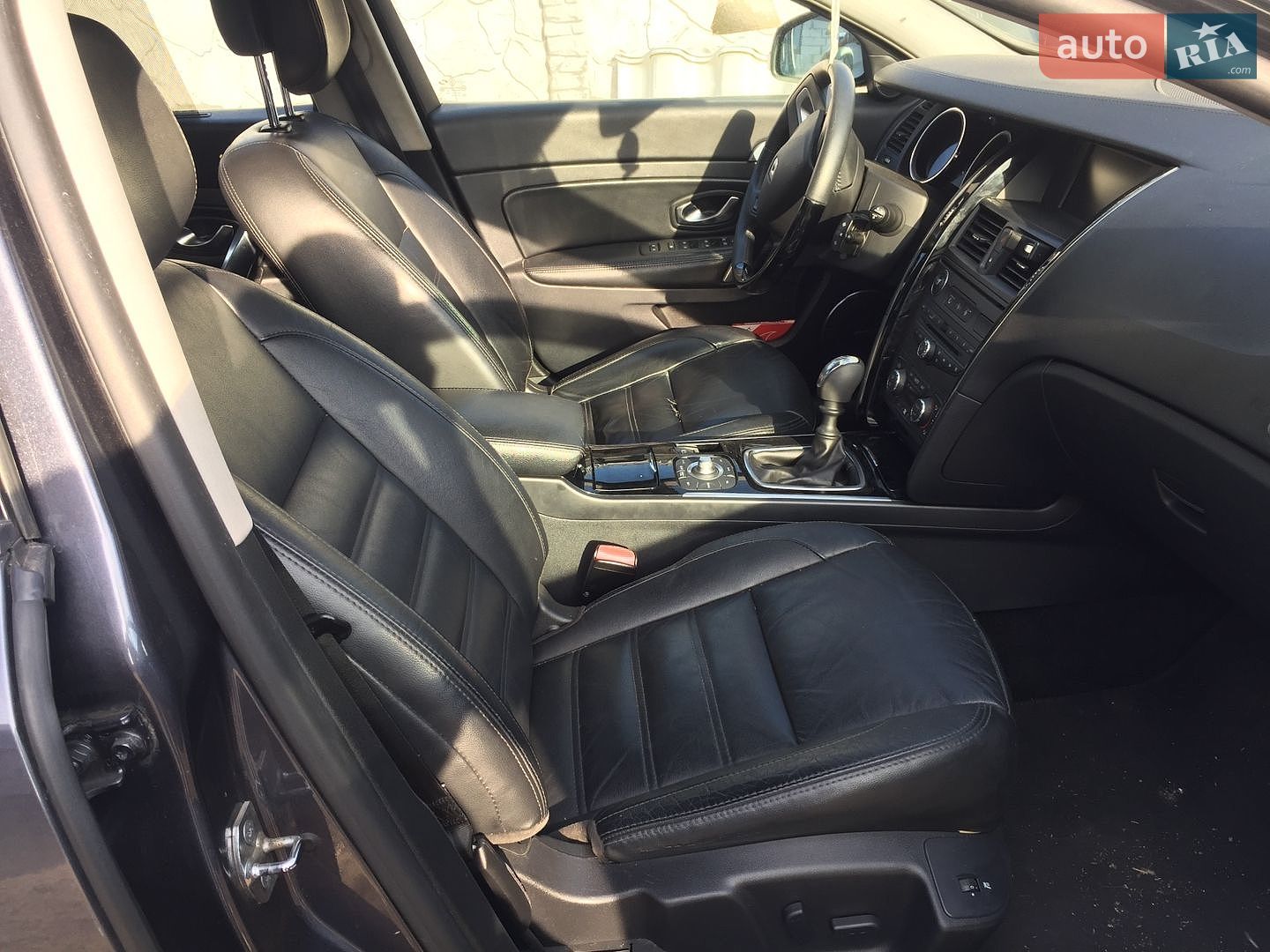 Renault Latitude 2011 VIN VF1LTF006UC250856 фото оголошення 10 з 16