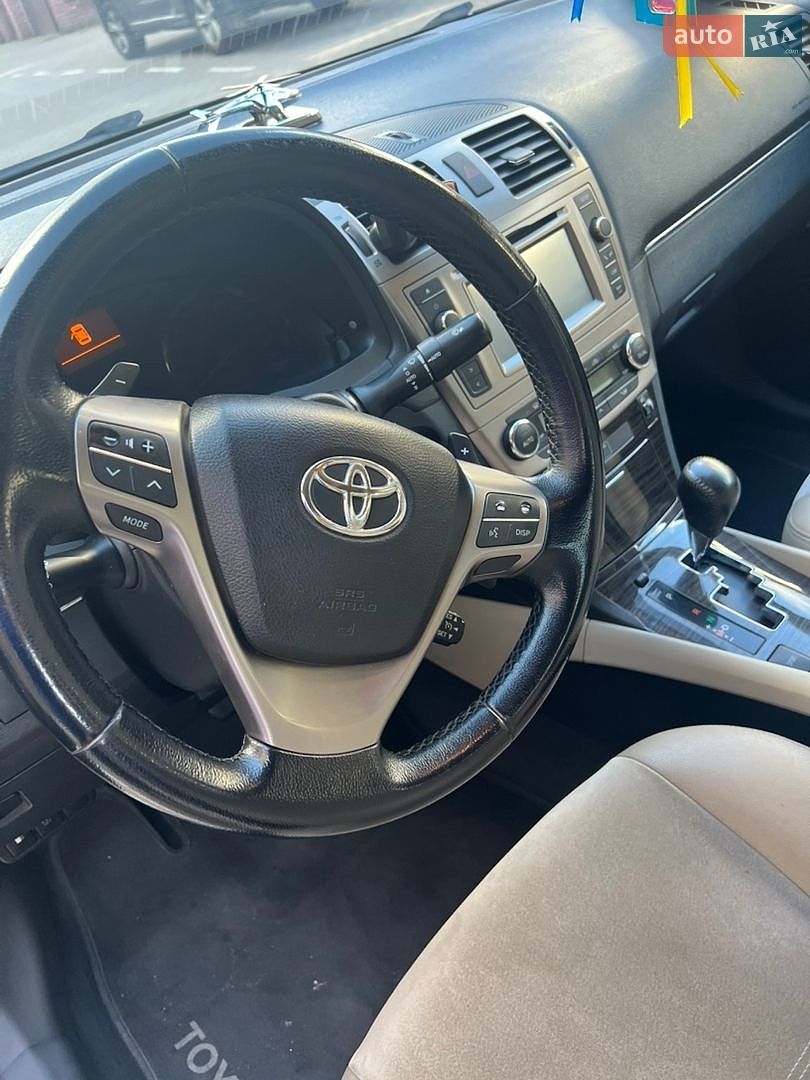 Toyota Avensis 2014 VIN SB1BB76LX0E041630 фото оголошення 2 з 9