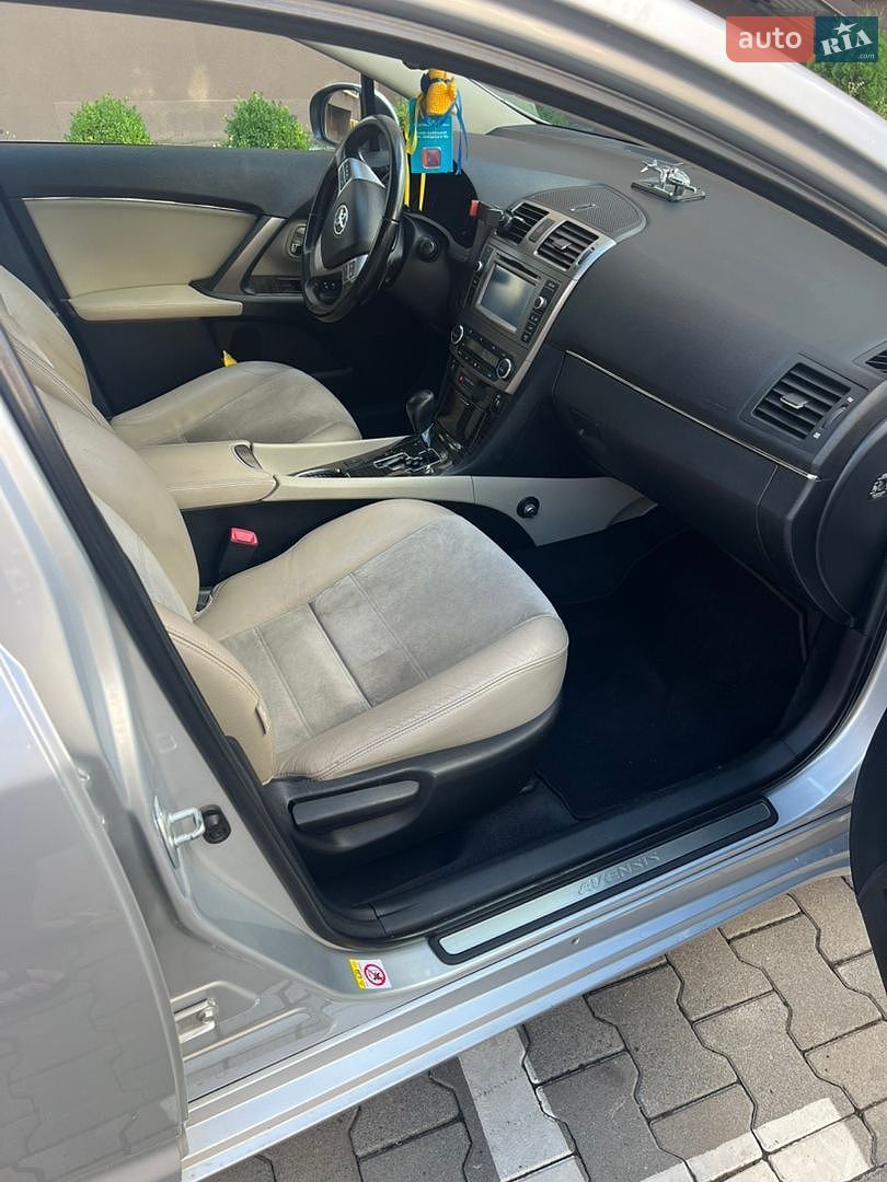 Toyota Avensis 2014 VIN SB1BB76LX0E041630 фото оголошення 4 з 9