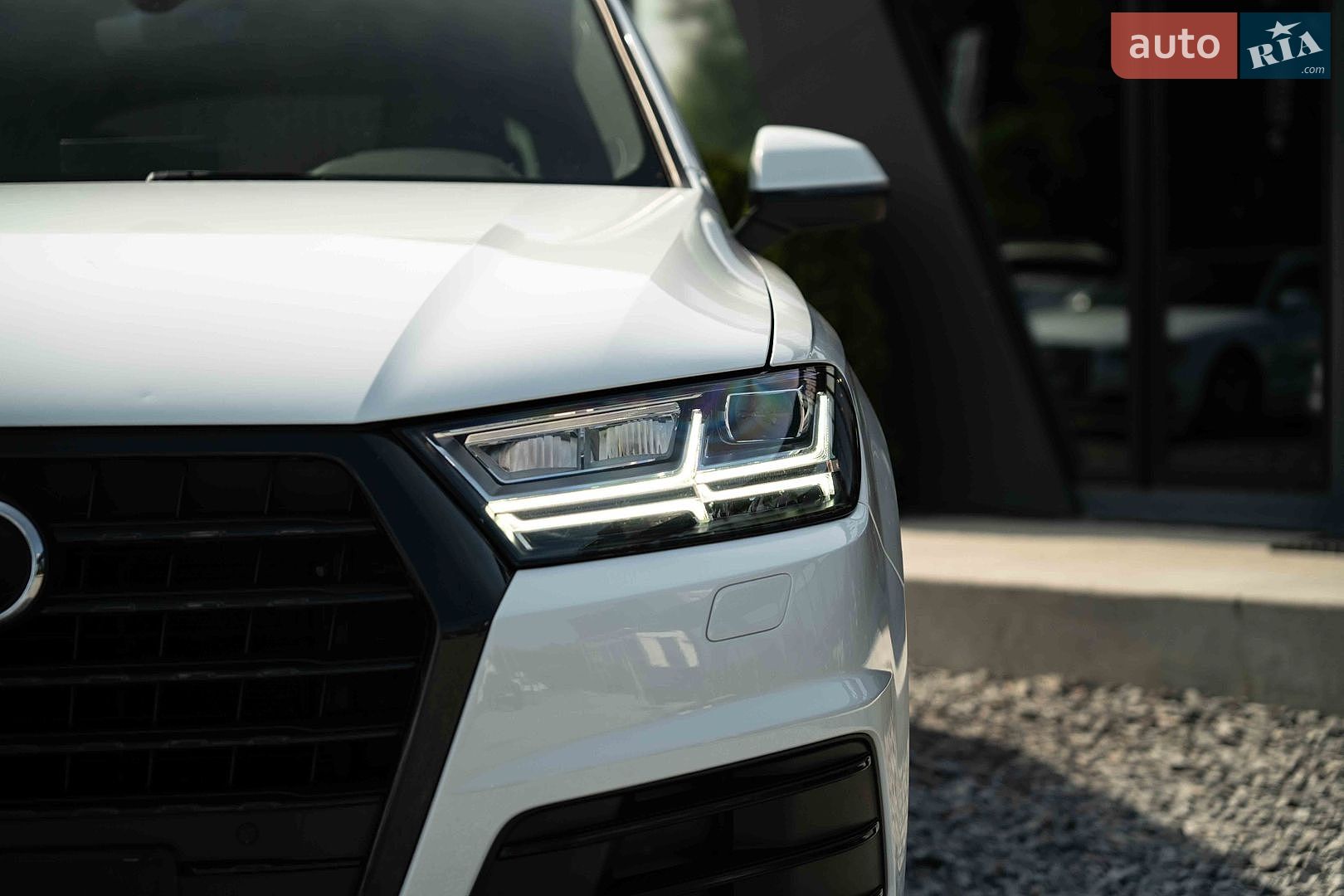 Audi Q7 2018 VIN WA1WAAF78JD001029 фото оголошення 4 з 22