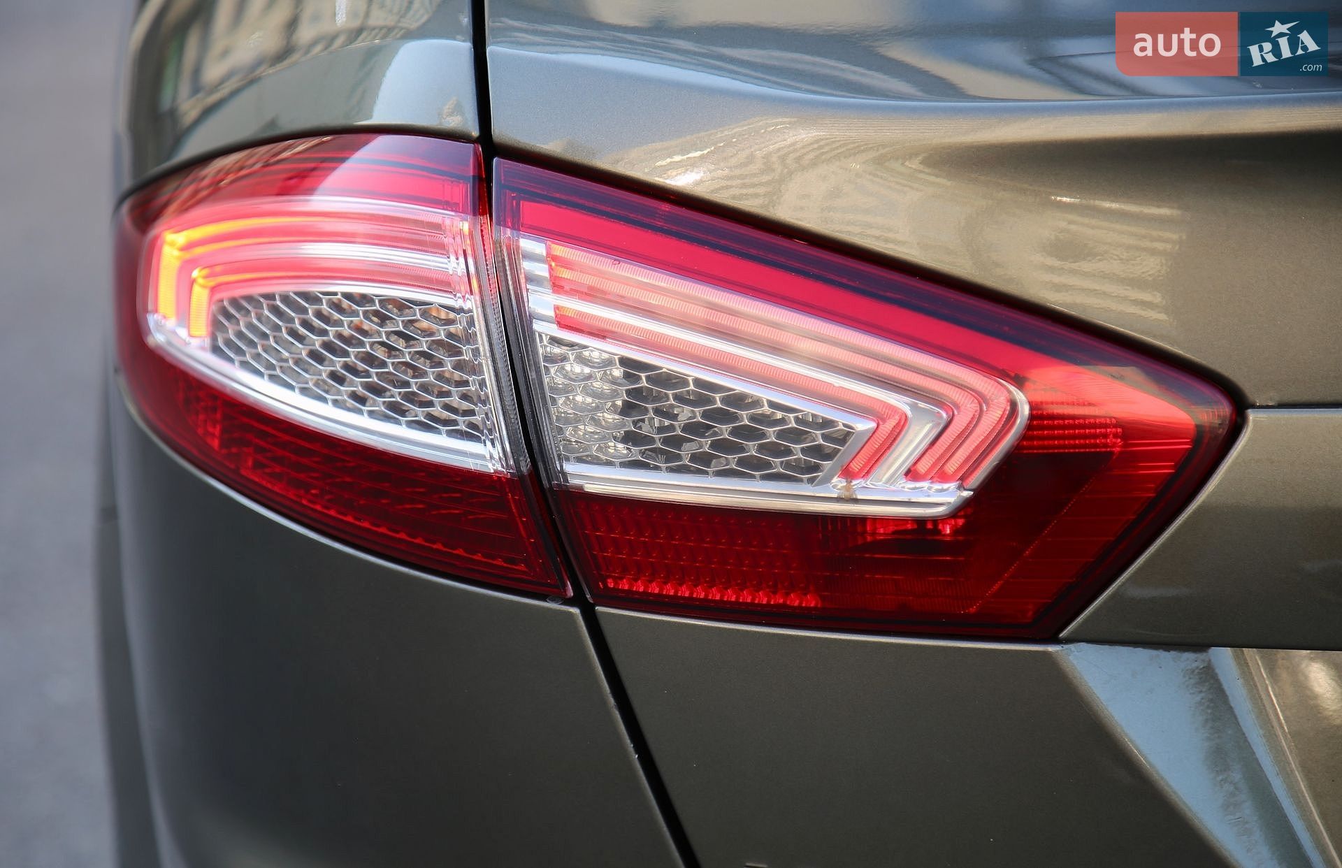 Ford Mondeo 2013 VIN WF0EXXGBBEDP26497 фото оголошення 8 з 21