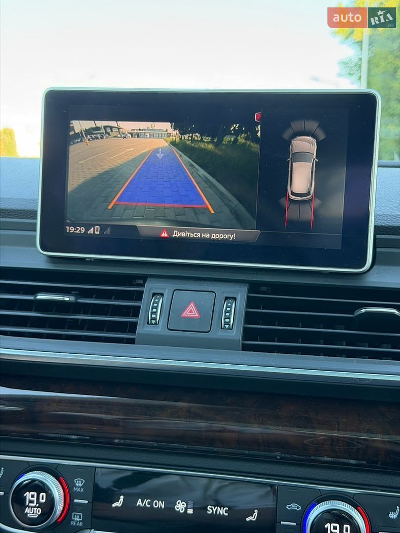 Audi Q5 2018 VIN WA1BNAFY7J2121962 фото оголошення 14 з 20