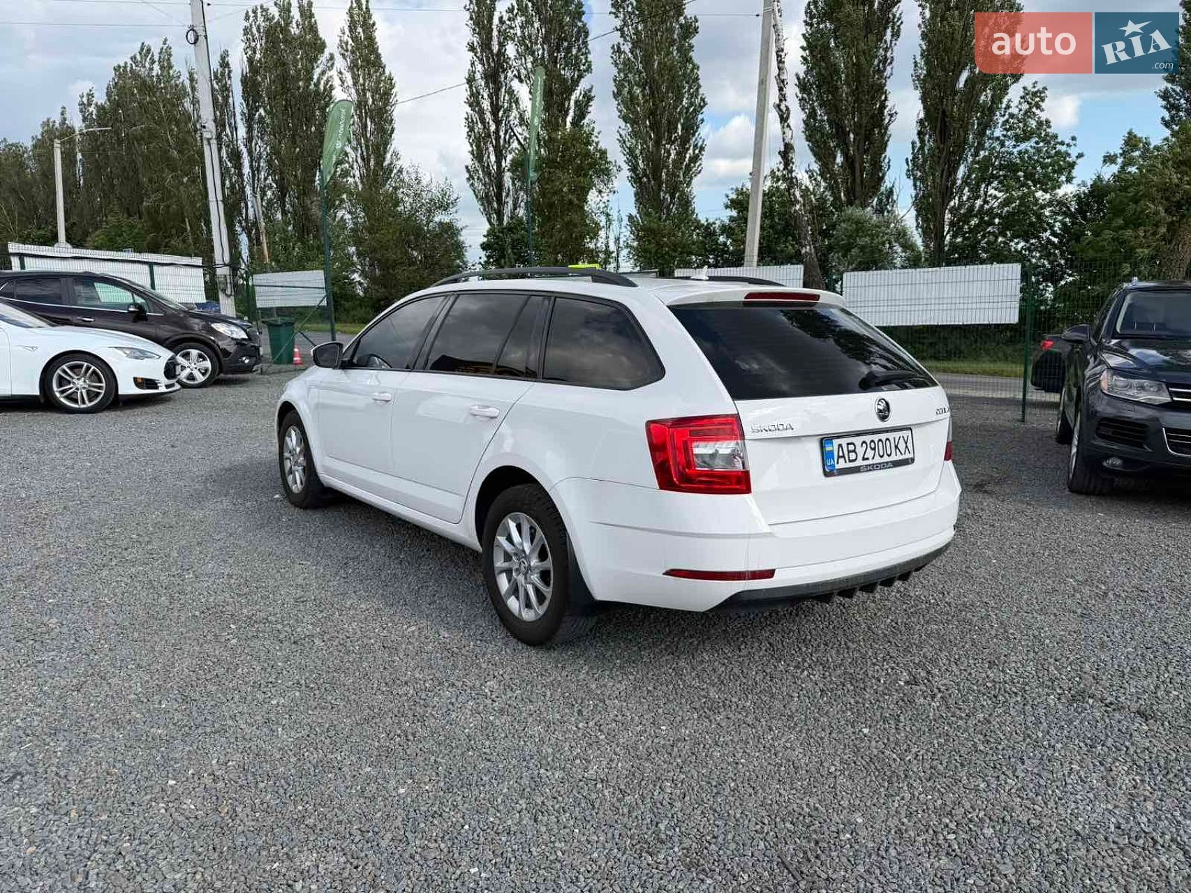 Skoda Octavia 2017 VIN TMBJG7NE6J0150192 фото оголошення 5 з 7