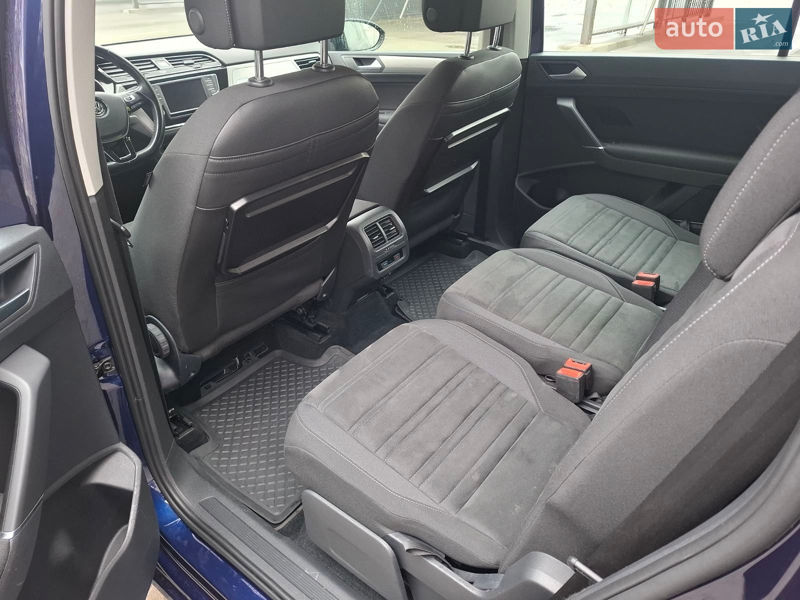 Volkswagen Touran 2017 VIN WVGZZZ1TZHW088182 фото оголошення 6 з 34