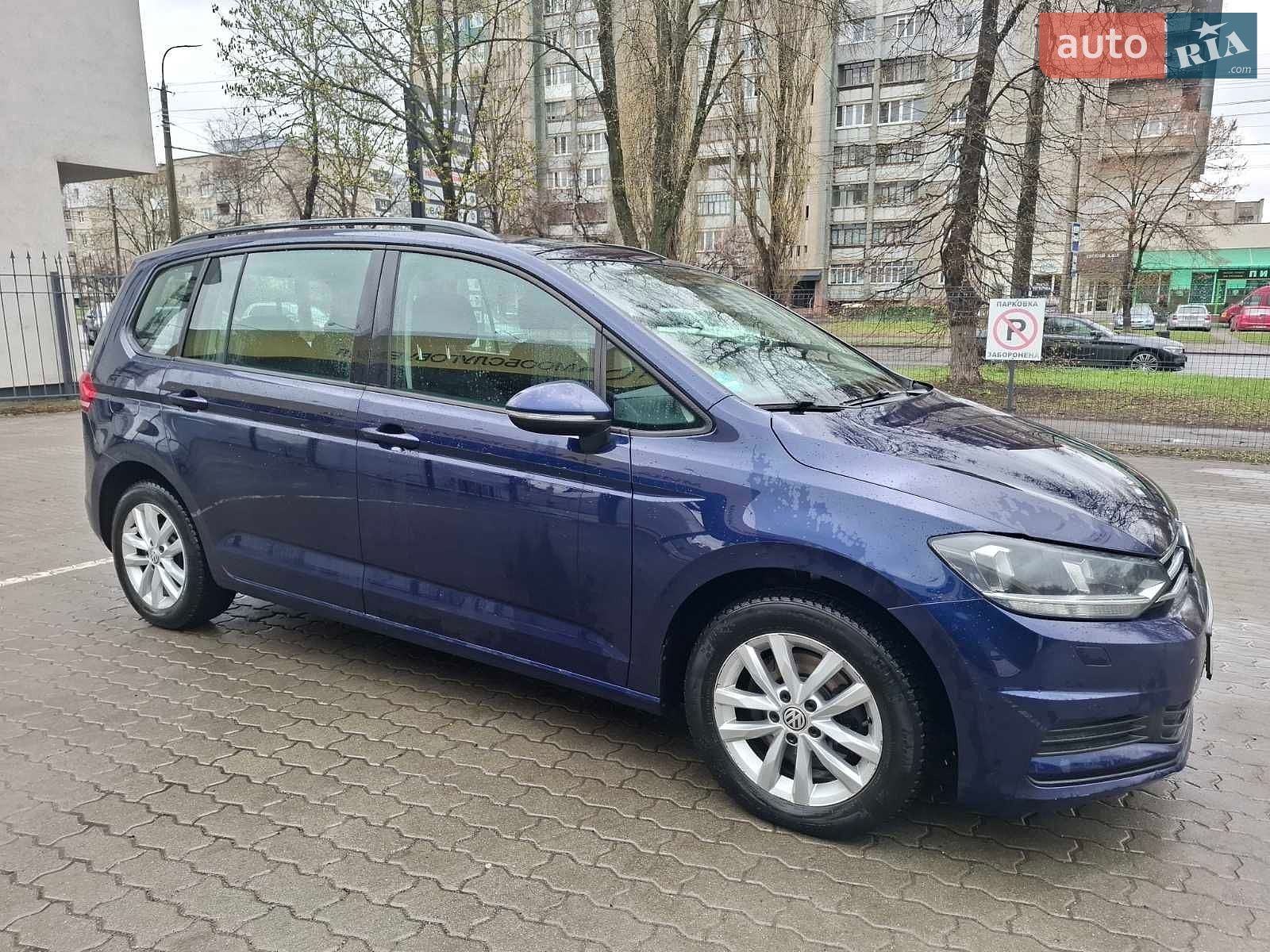 Volkswagen Touran 2017 VIN WVGZZZ1TZHW088182 фото оголошення 8 з 34