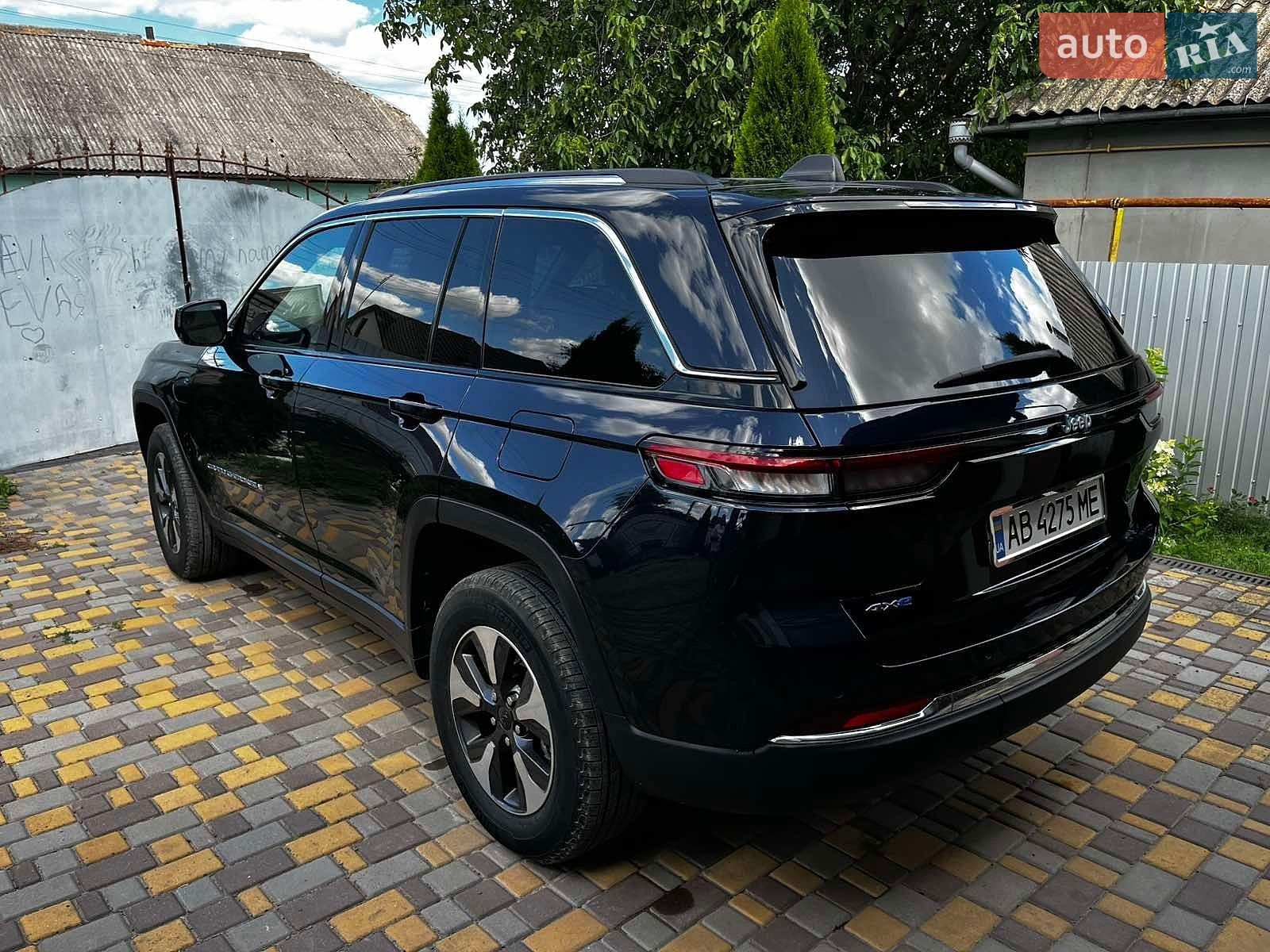 Jeep Grand Cherokee 2022 VIN 1C4RJYB67N8747883 фото оголошення 7 з 26