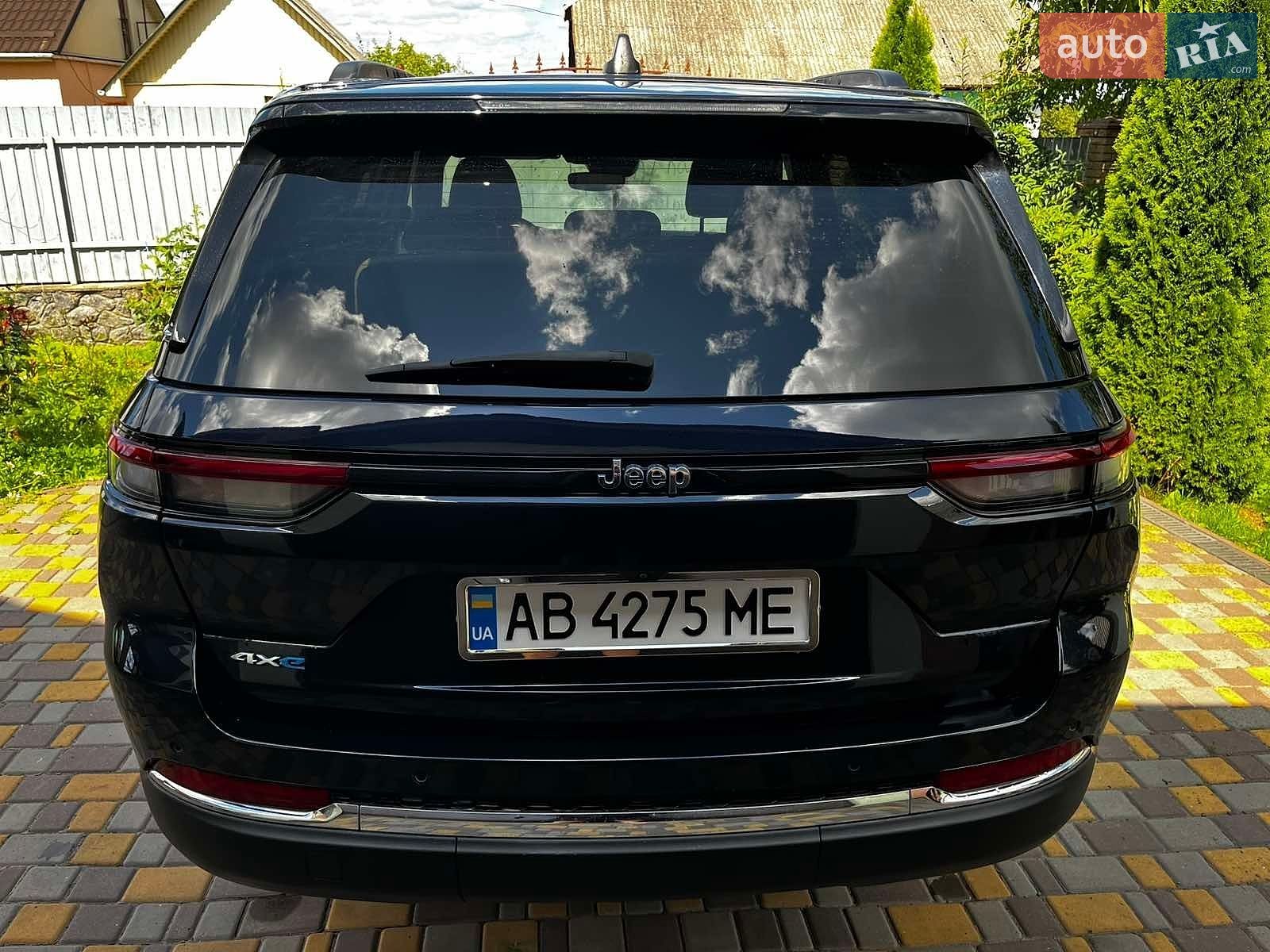 Jeep Grand Cherokee 2022 VIN 1C4RJYB67N8747883 фото оголошення 10 з 26
