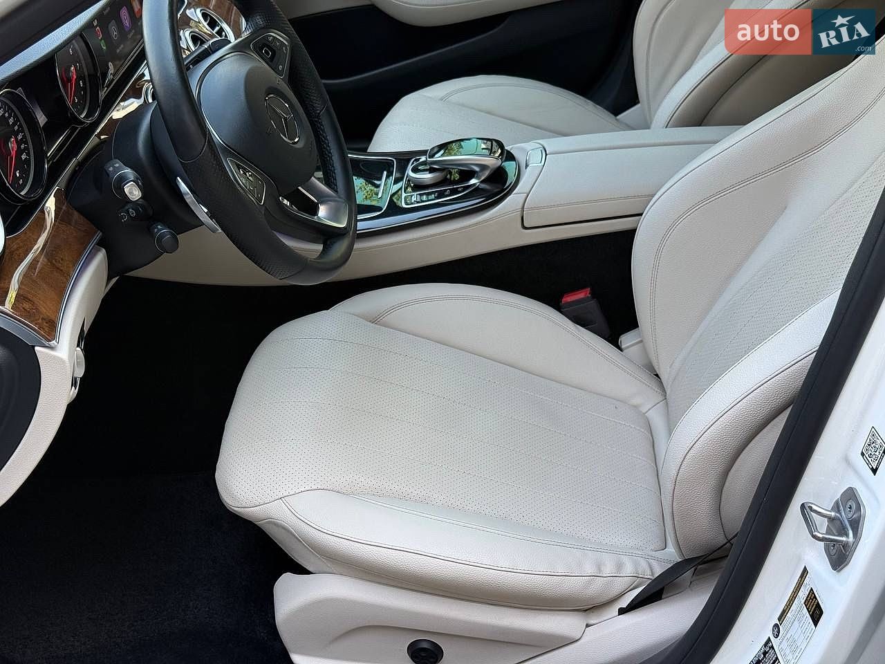 Mercedes-Benz E-Class 2016 VIN WDDZF4KB9HA191330 фото оголошення 10 з 16