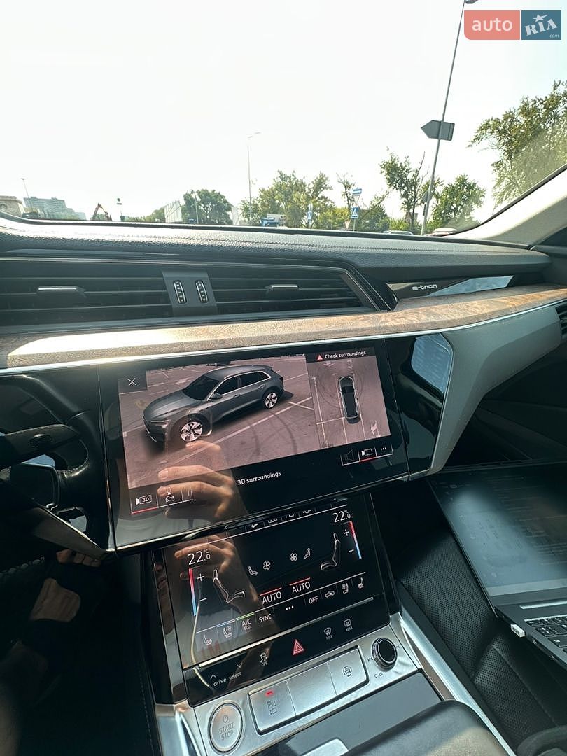 Audi e-tron 2019 VIN WA1LAAGEXKB009663 фото оголошення 17 з 18