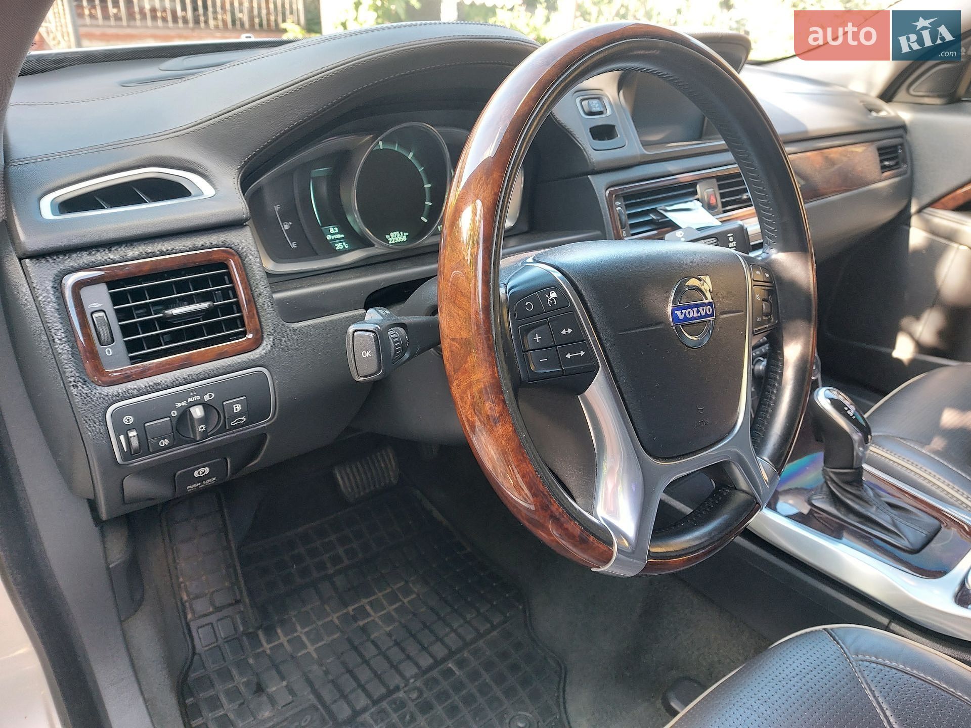 Volvo S80 2014 VIN YV1AS82K0E1182307 фото оголошення 21 з 41
