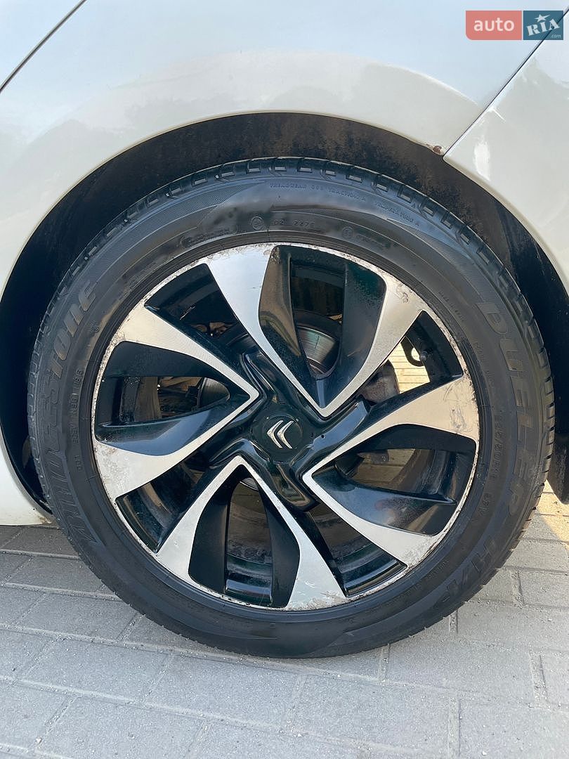 Citroen DS5 2012 VIN VF7KF5FEACS514209 фото оголошення 19 з 23