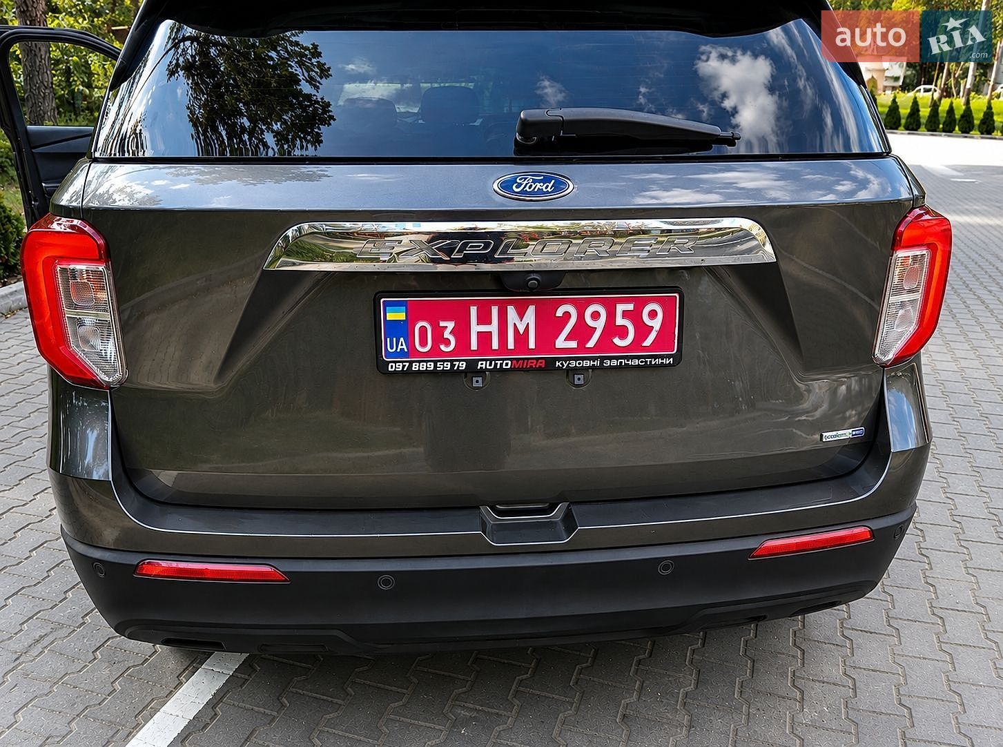 Ford Explorer 2019 VIN 1FMSK8BH0LGA95655 фото оголошення 7 з 23