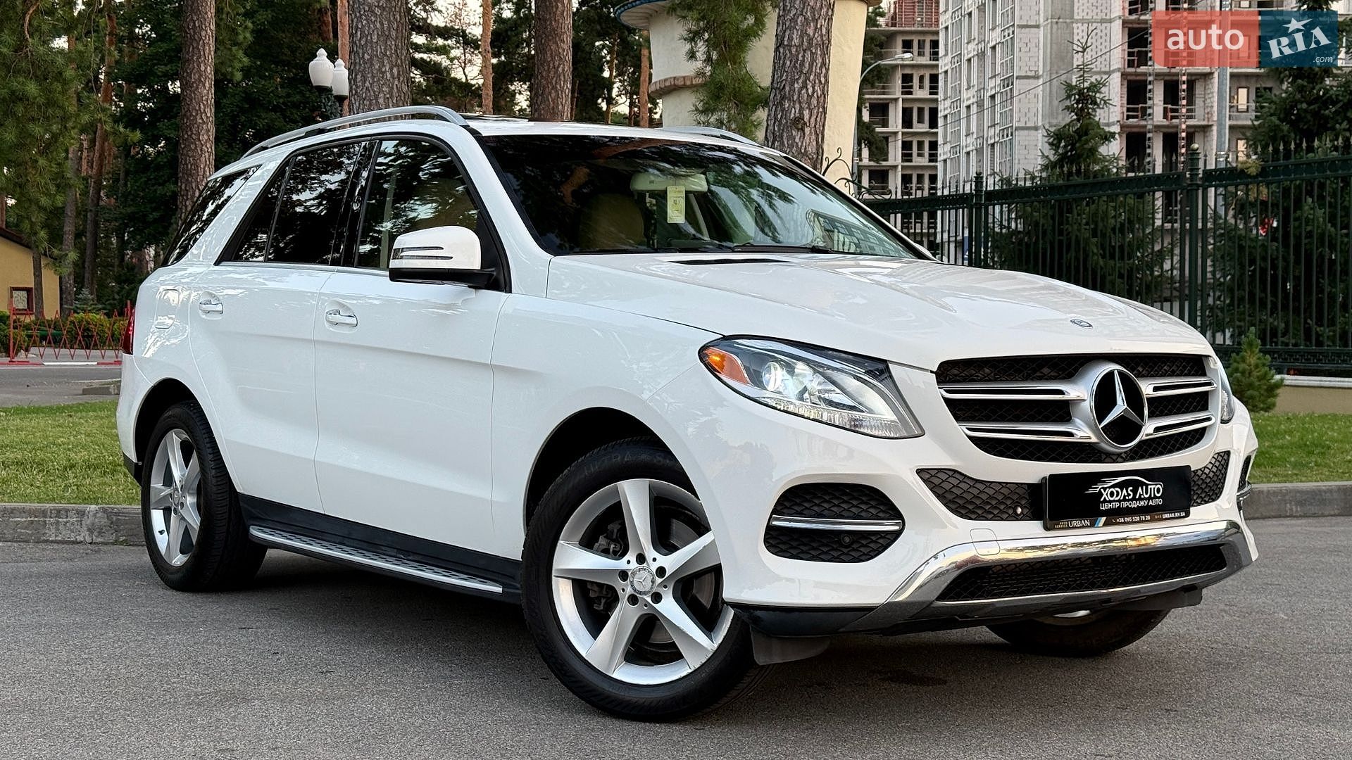 Mercedes-Benz GLE-Class 2016 VIN 4JGDA5HB1GA802624 фото оголошення 5 з 40