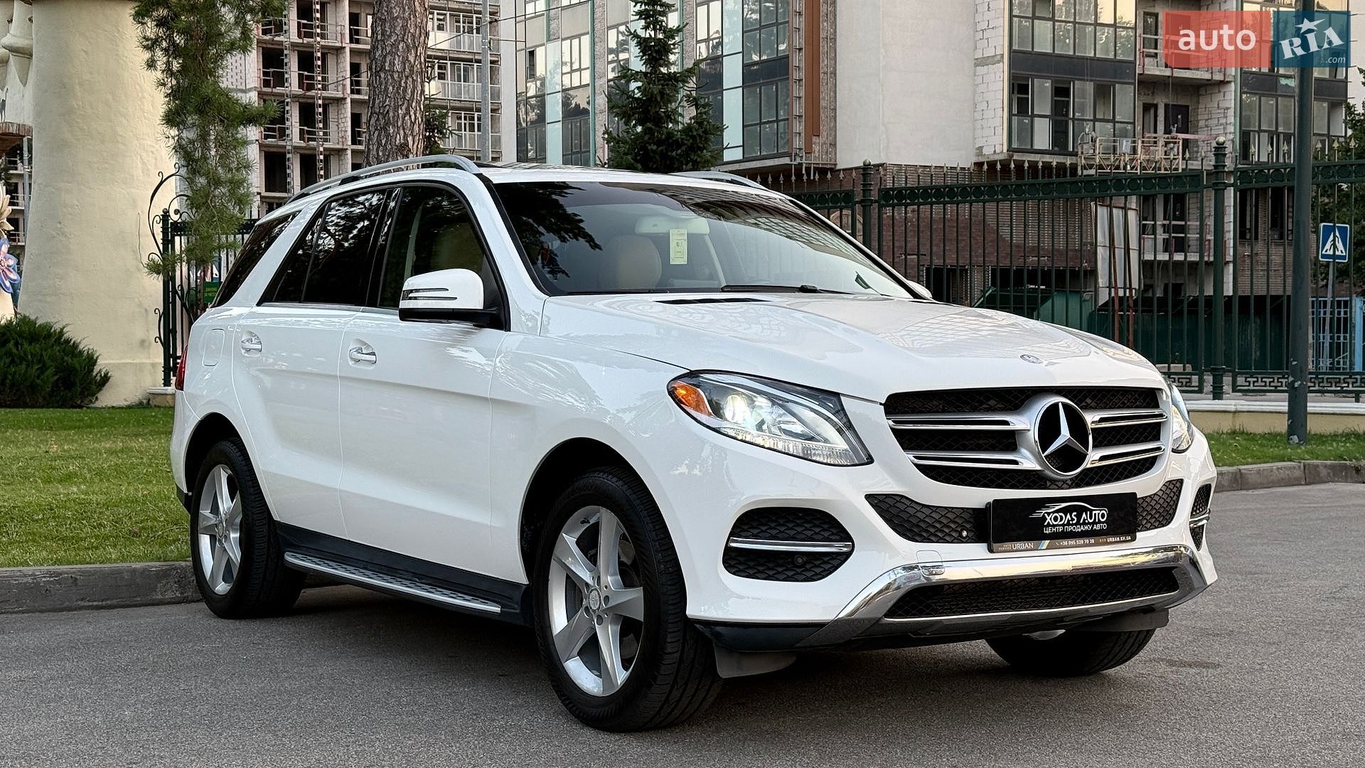 Mercedes-Benz GLE-Class 2016 VIN 4JGDA5HB1GA802624 фото оголошення 7 з 40