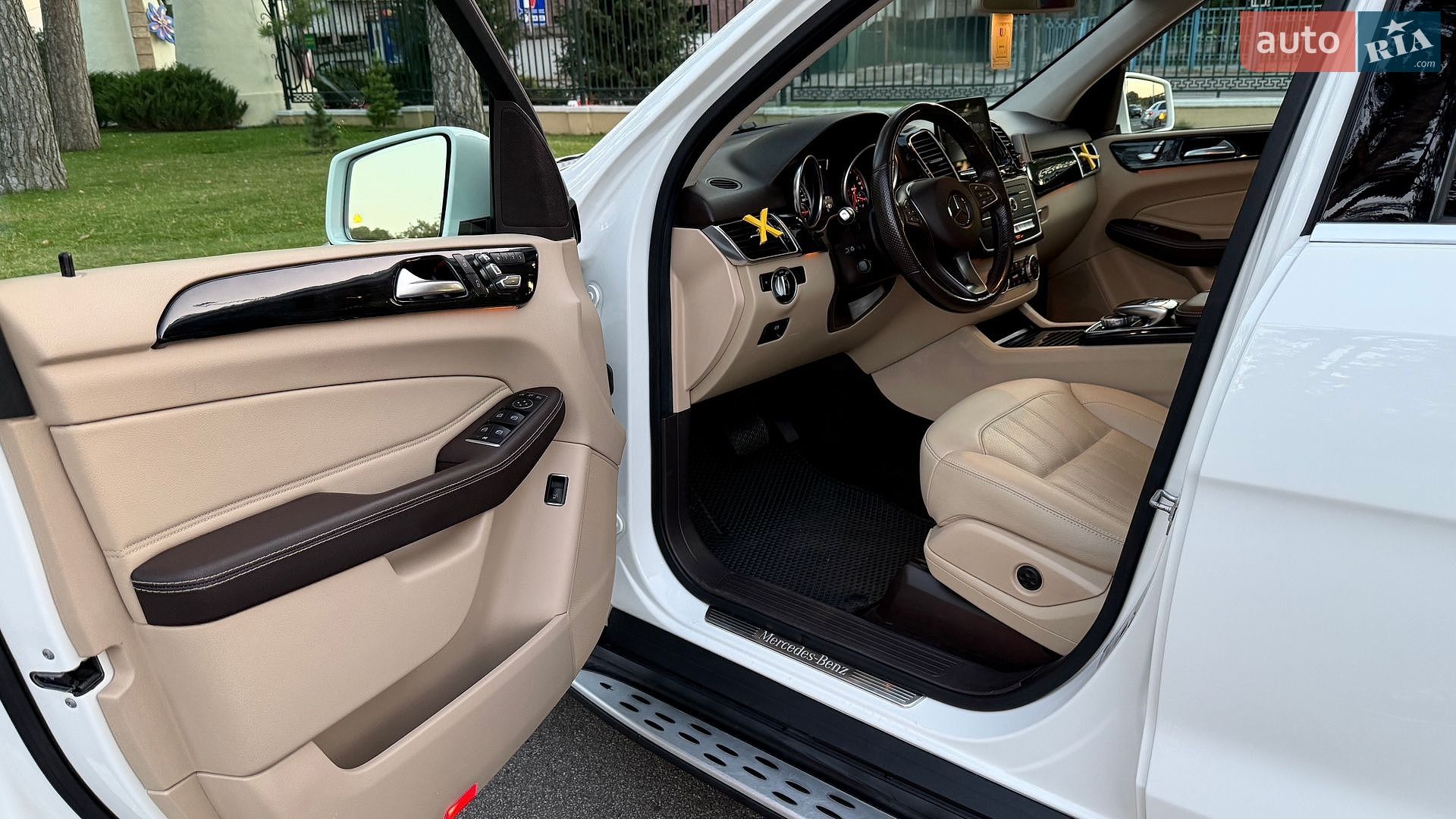 Mercedes-Benz GLE-Class 2016 VIN 4JGDA5HB1GA802624 фото оголошення 15 з 40