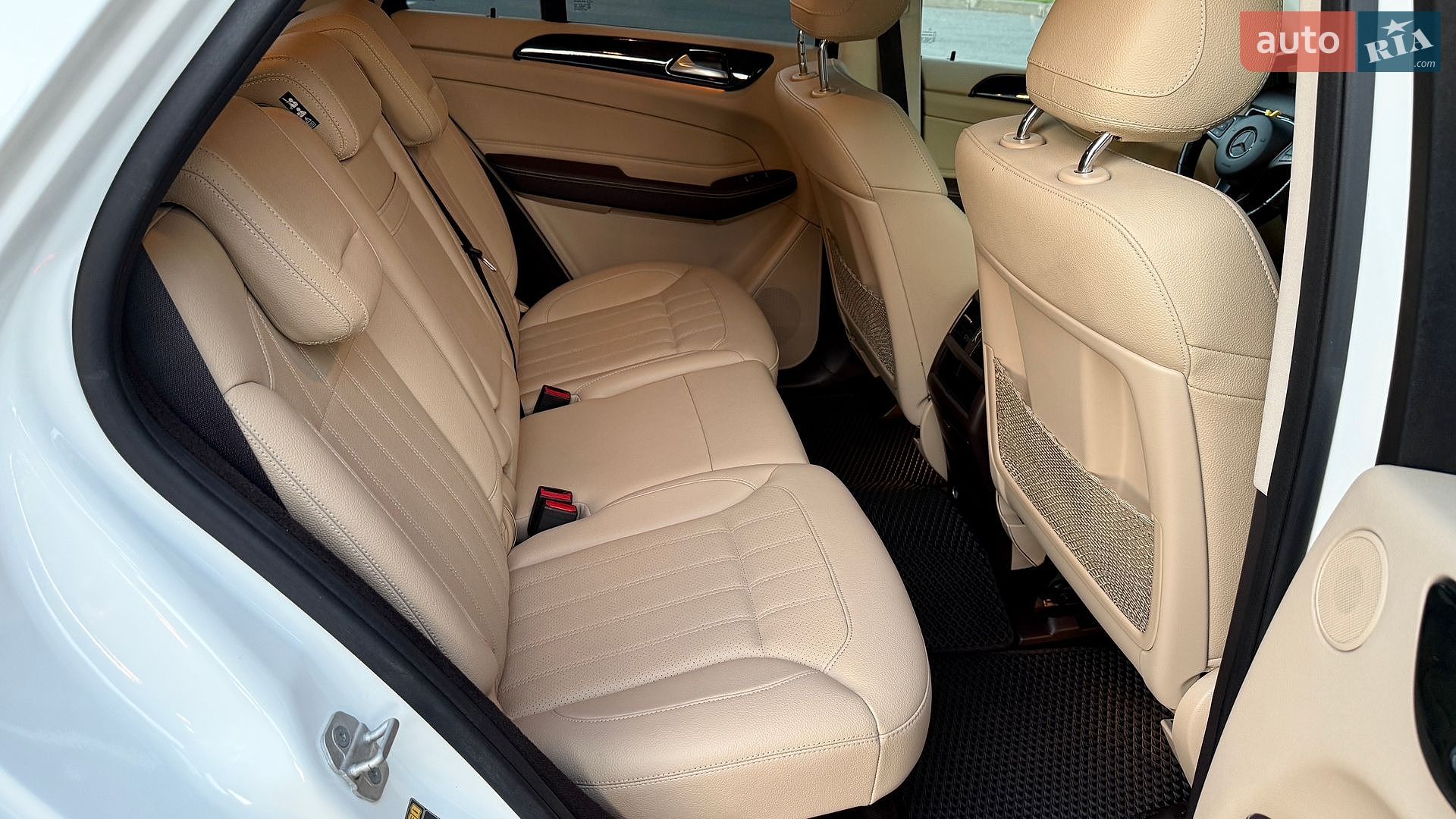 Mercedes-Benz GLE-Class 2016 VIN 4JGDA5HB1GA802624 фото оголошення 23 з 40