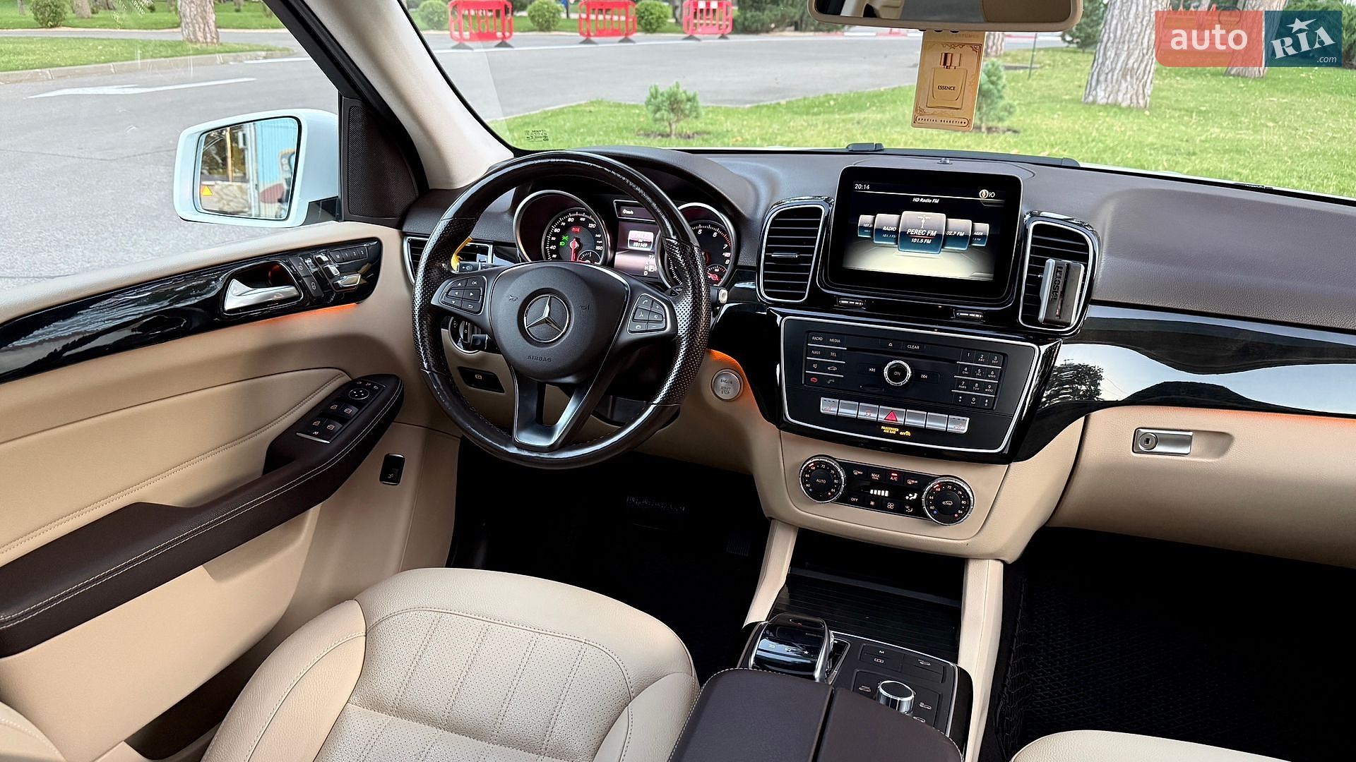Mercedes-Benz GLE-Class 2016 VIN 4JGDA5HB1GA802624 фото оголошення 30 з 40