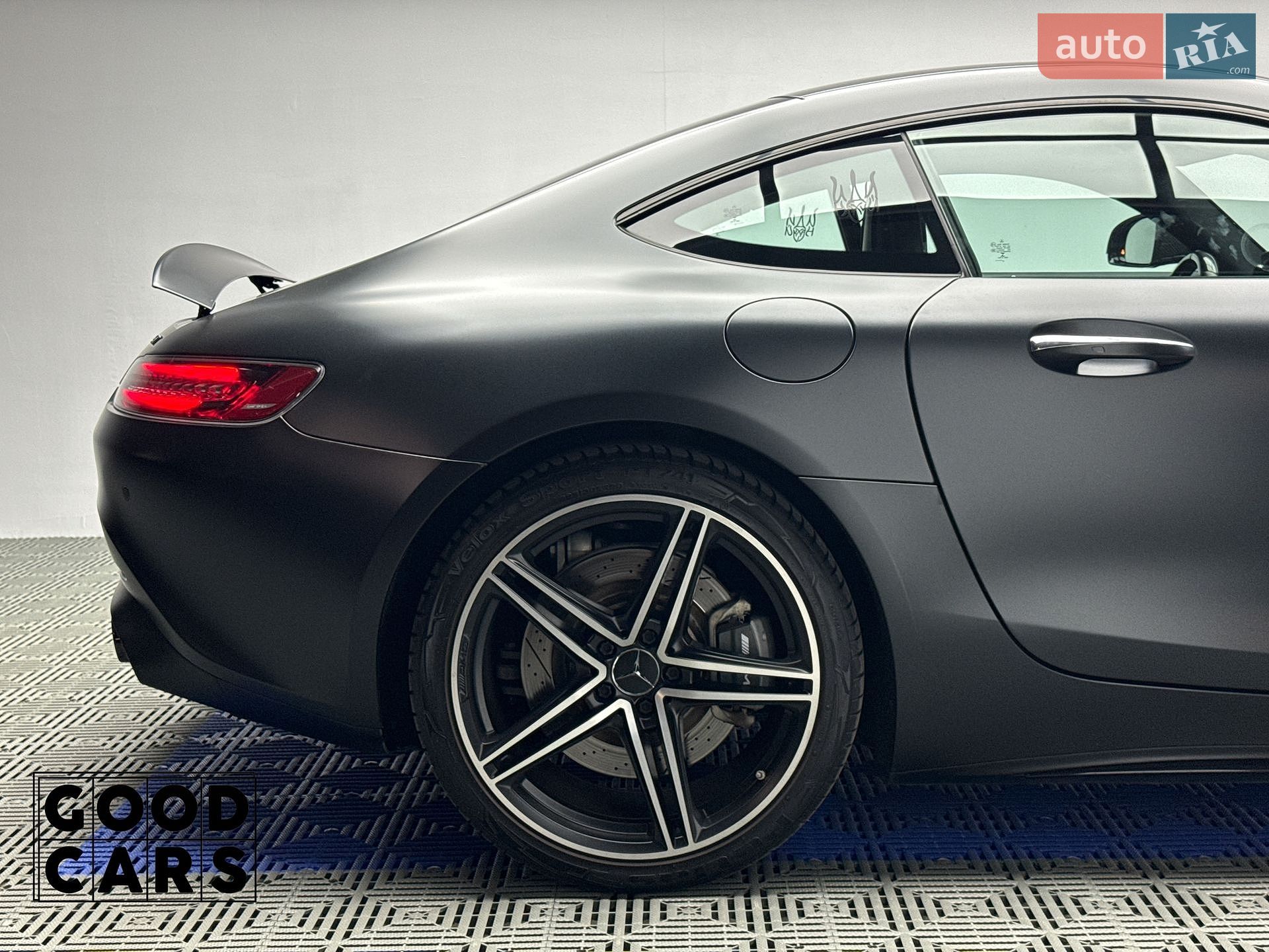 Mercedes-Benz AMG GT 2019 VIN WDDYJ7HA8KA024961 фото оголошення 10 з 39