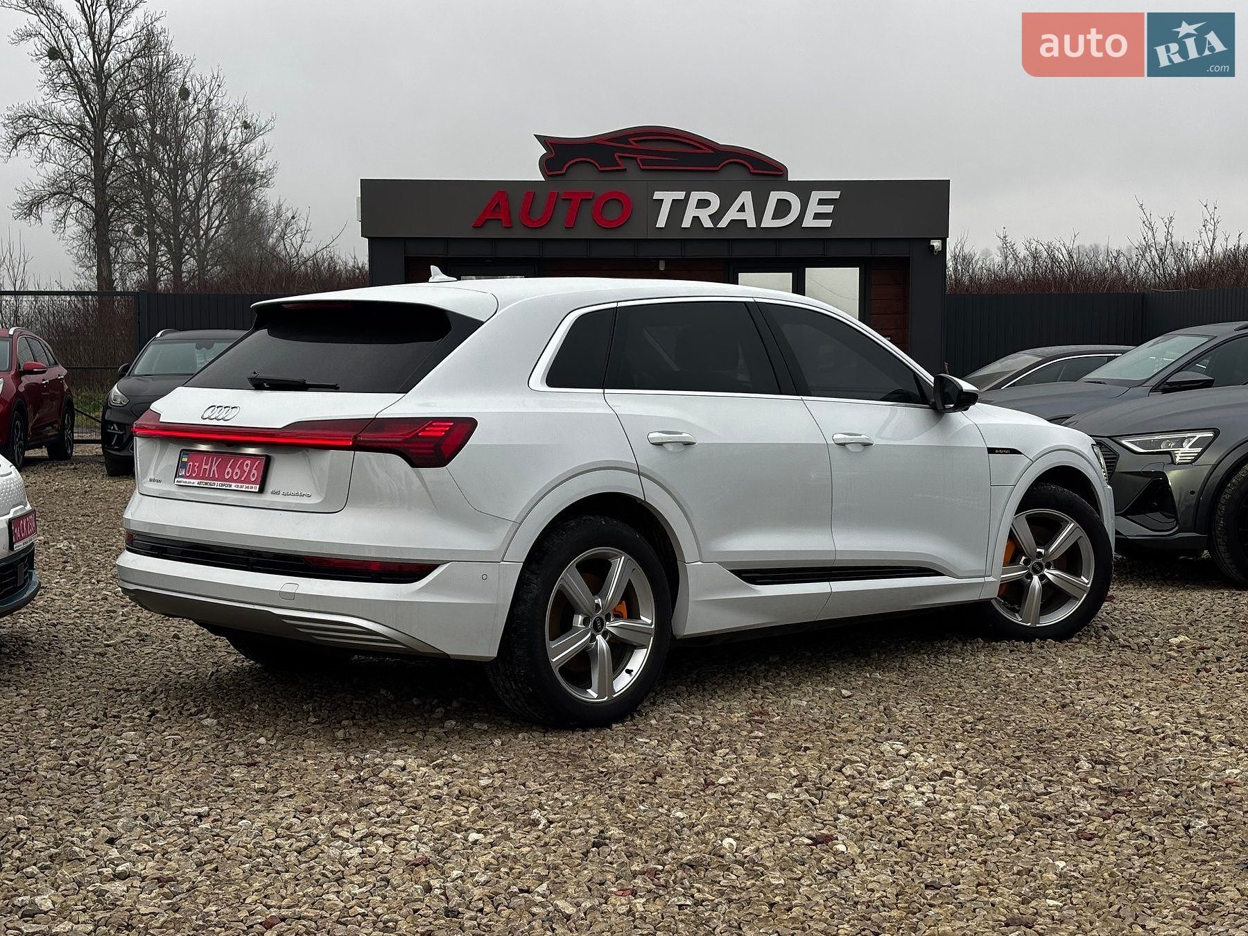 Audi e-tron 2021 VIN WAUZZZGE0NB016405 фото оголошення 5 з 39
