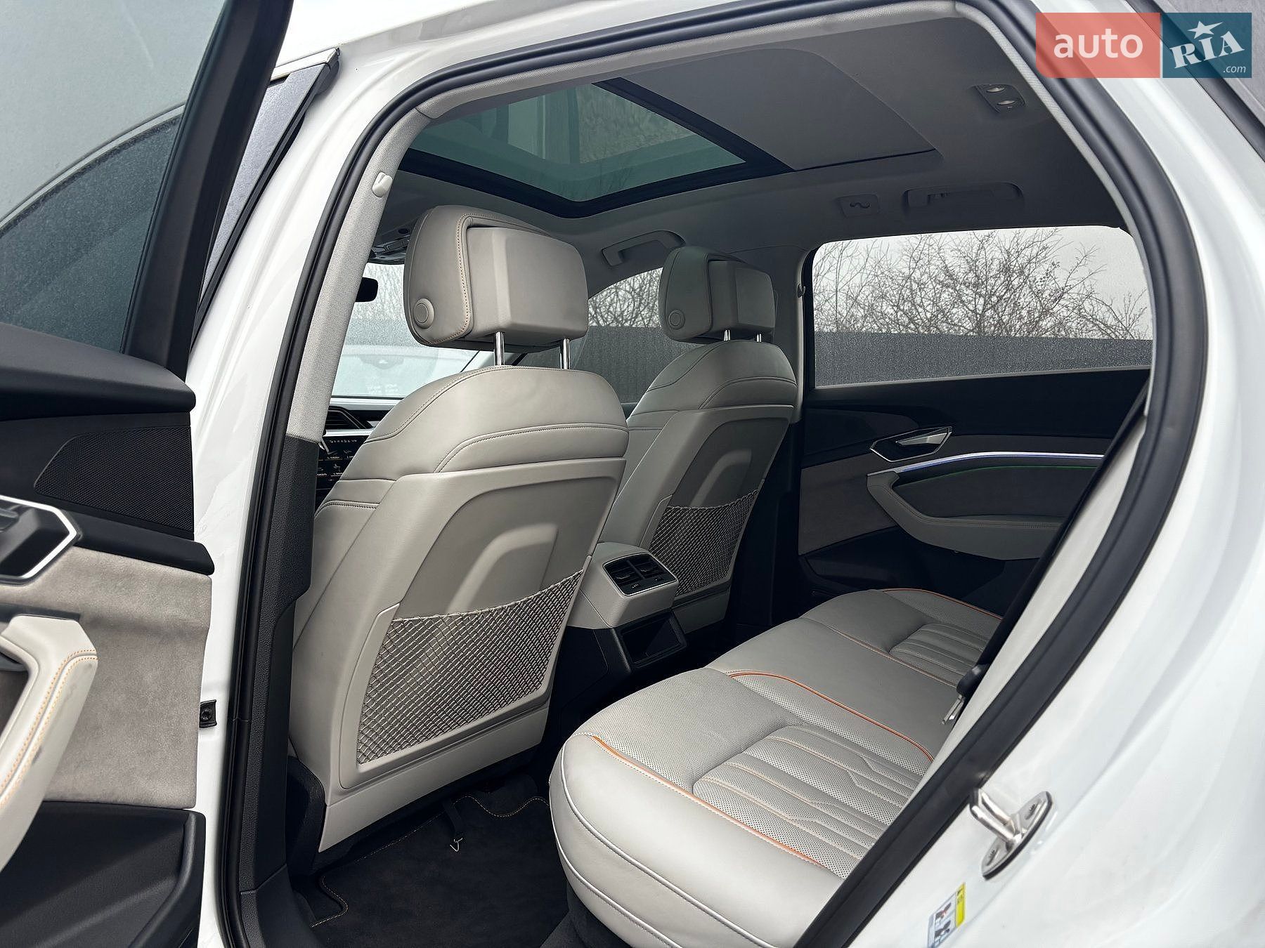 Audi e-tron 2021 VIN WAUZZZGE0NB016405 фото оголошення 29 з 39