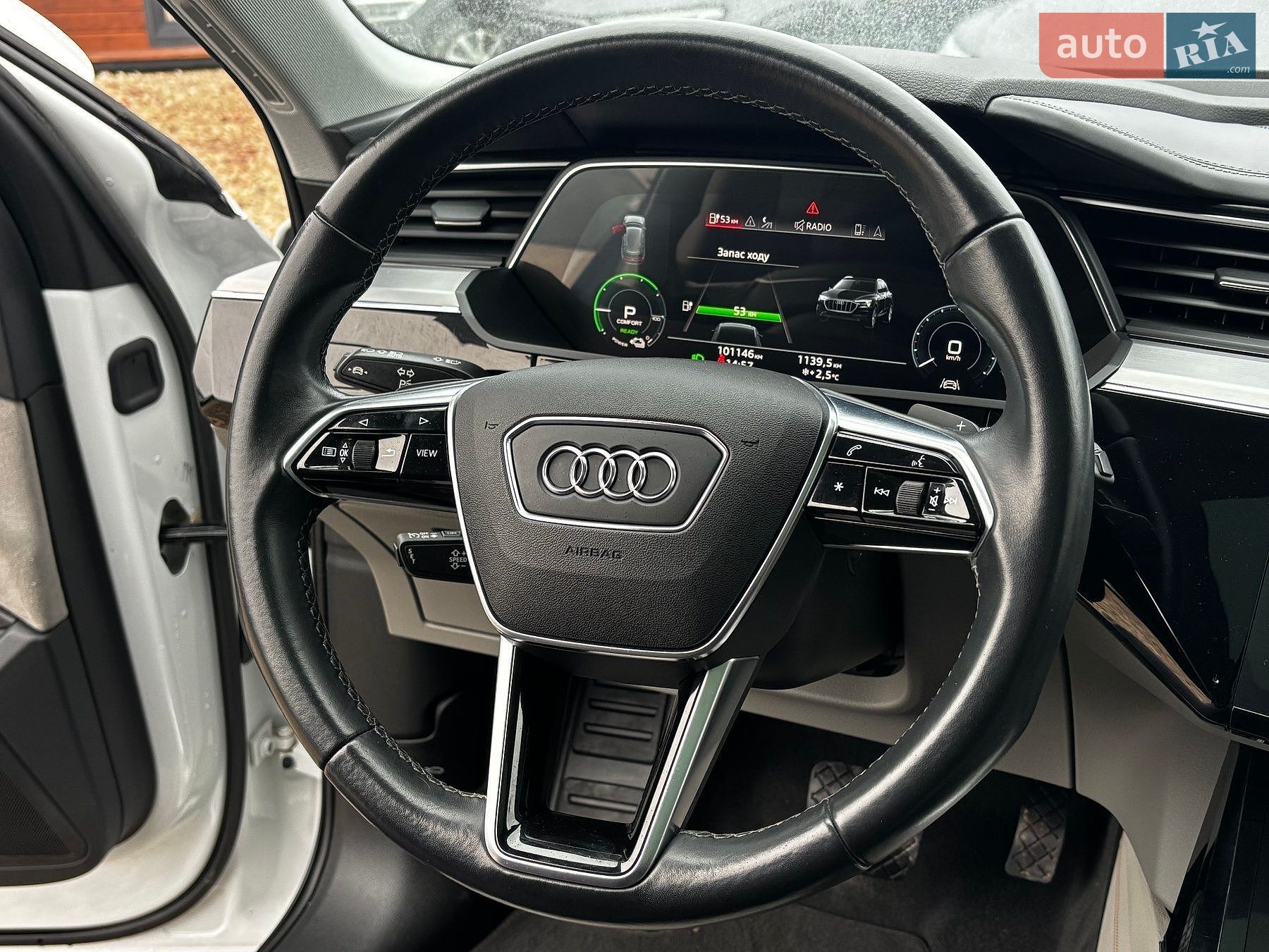 Audi e-tron 2021 VIN WAUZZZGE0NB016405 фото оголошення 11 з 39