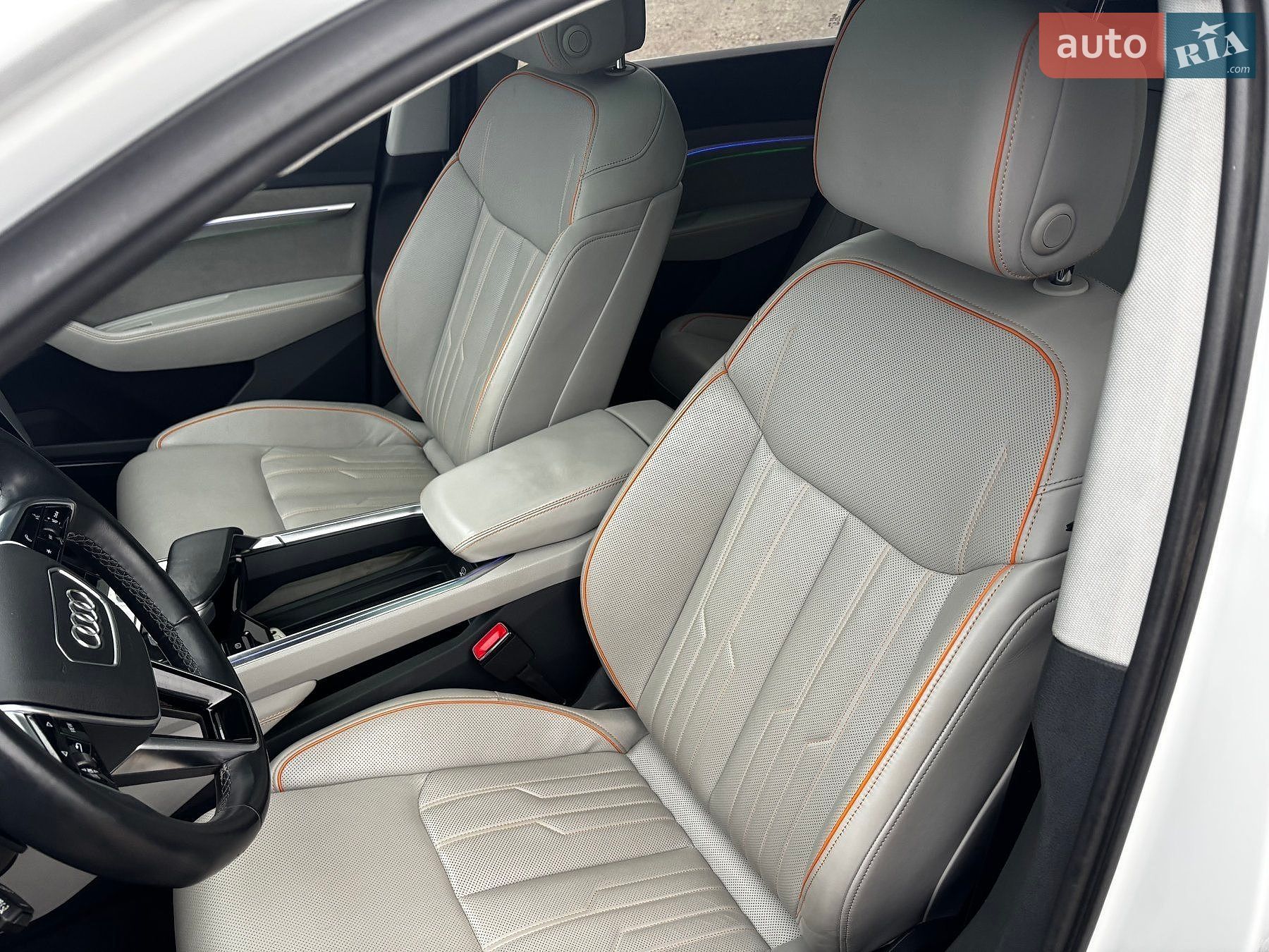 Audi e-tron 2021 VIN WAUZZZGE0NB016405 фото оголошення 10 з 39