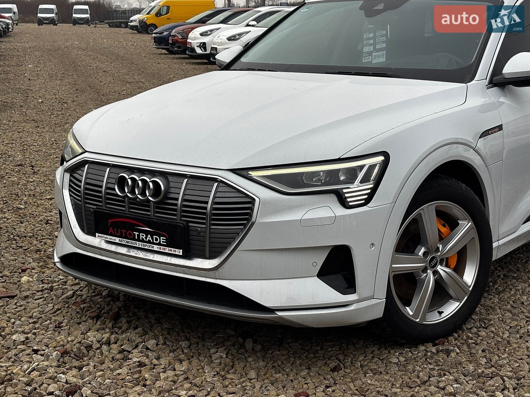 Audi e-tron 2021 VIN WAUZZZGE0NB016405 фото оголошення 4 з 39