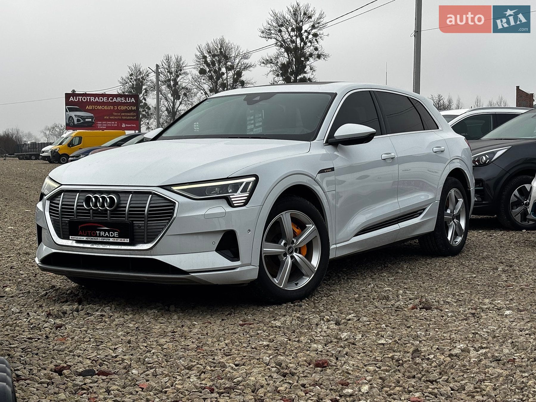 Audi e-tron 2021 VIN WAUZZZGE0NB016405 фото оголошення 3 з 39