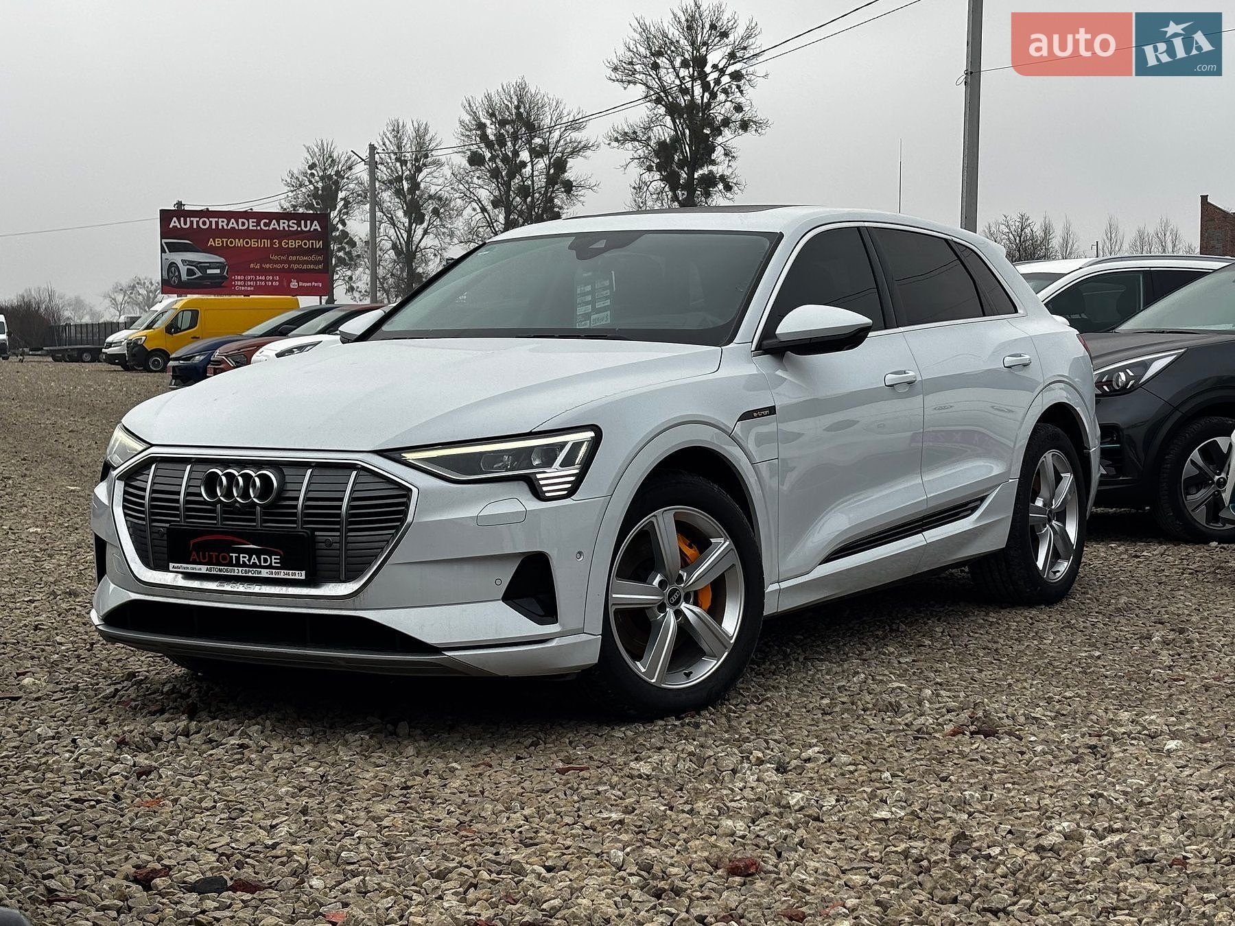 Audi e-tron 2021 VIN WAUZZZGE0NB016405 фото оголошення 2 з 39