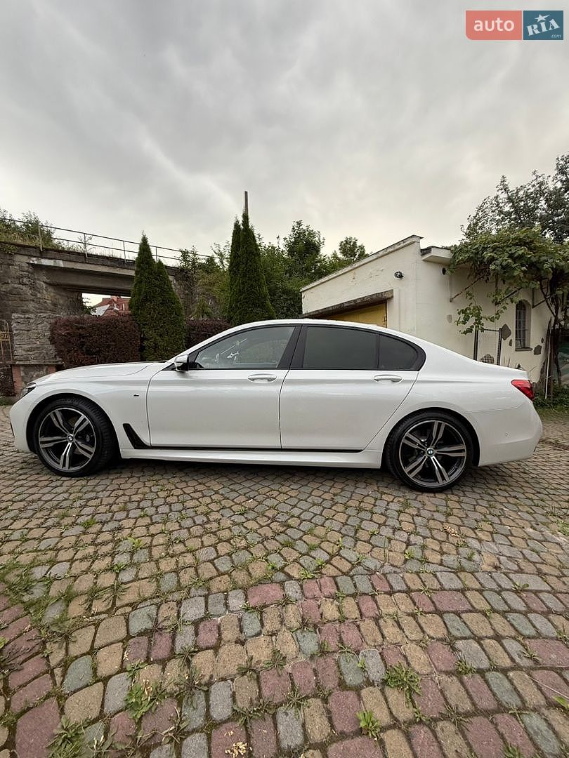 BMW 7 Series 2016 VIN WBA7C6108GG582094 фото оголошення 2 з 22