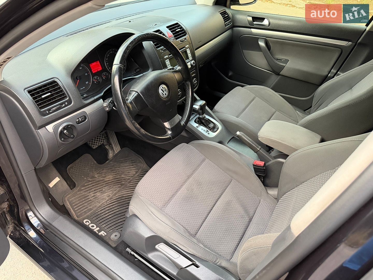 Volkswagen Golf 2008 VIN WVWZZZ1KZ8M315577 фото оголошення 9 з 15