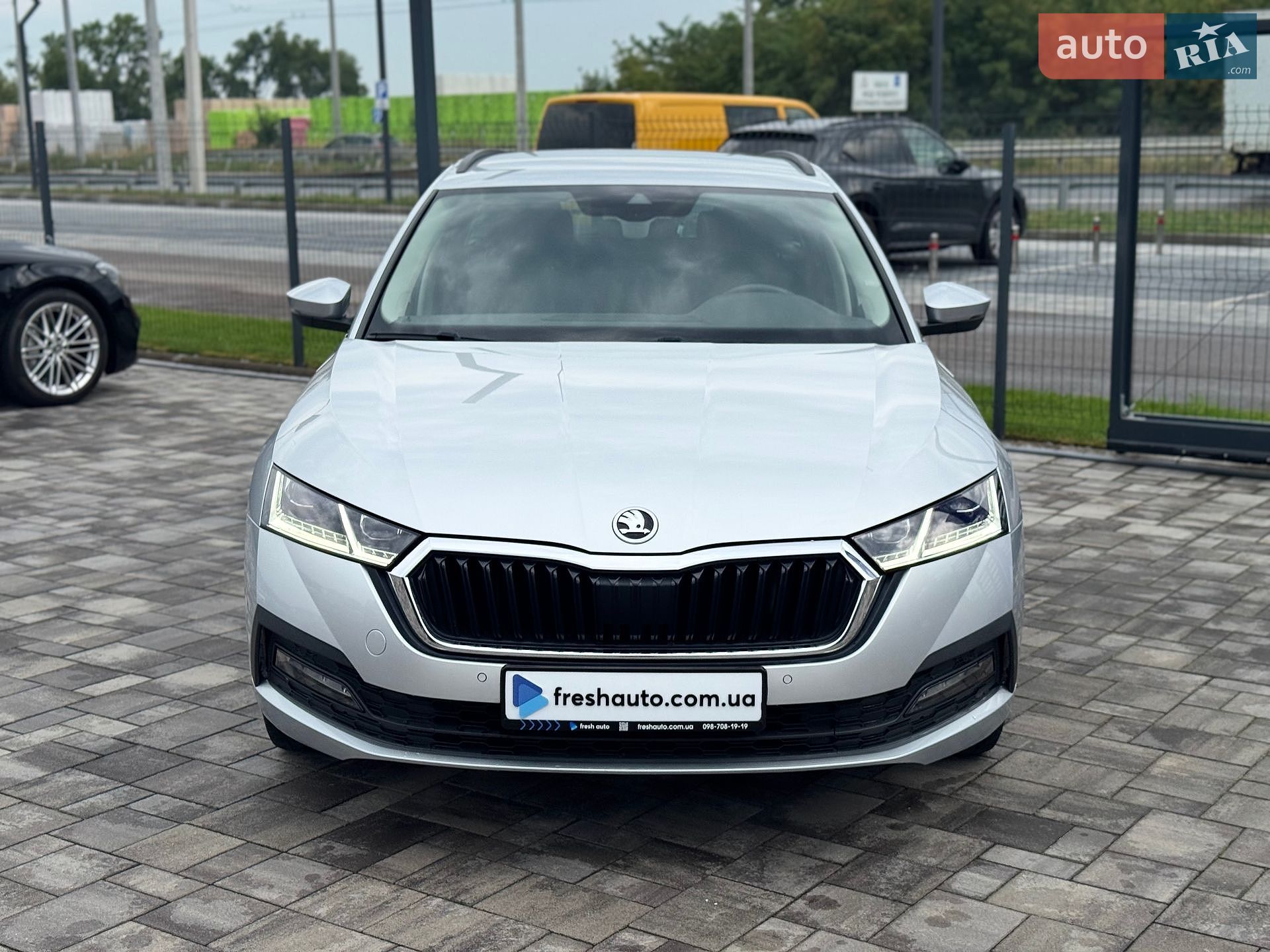 Skoda Octavia 2022 VIN TMBJJ8NX1PY064839 фото оголошення 2 з 42