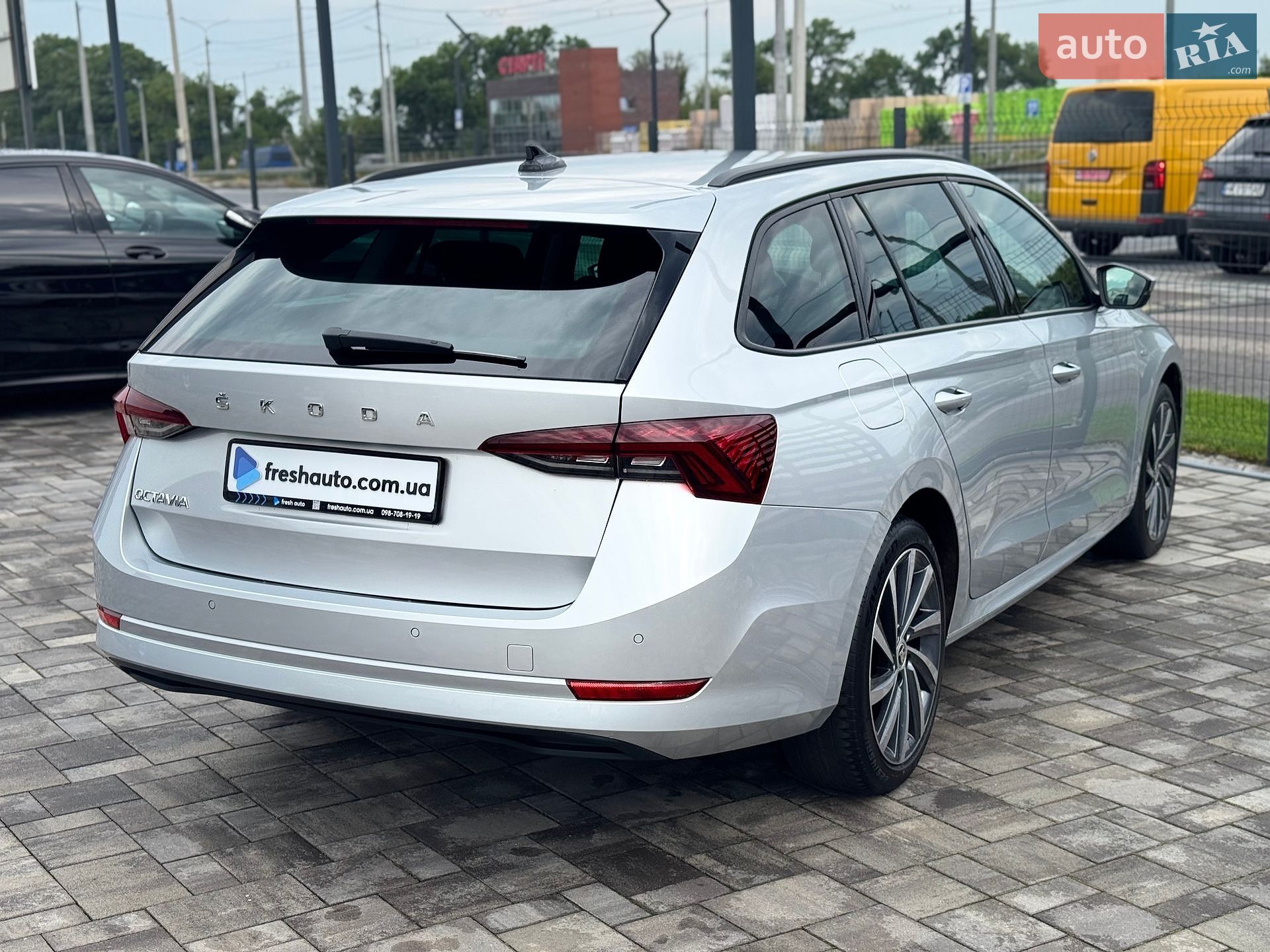 Skoda Octavia 2022 VIN TMBJJ8NX1PY064839 фото оголошення 12 з 42