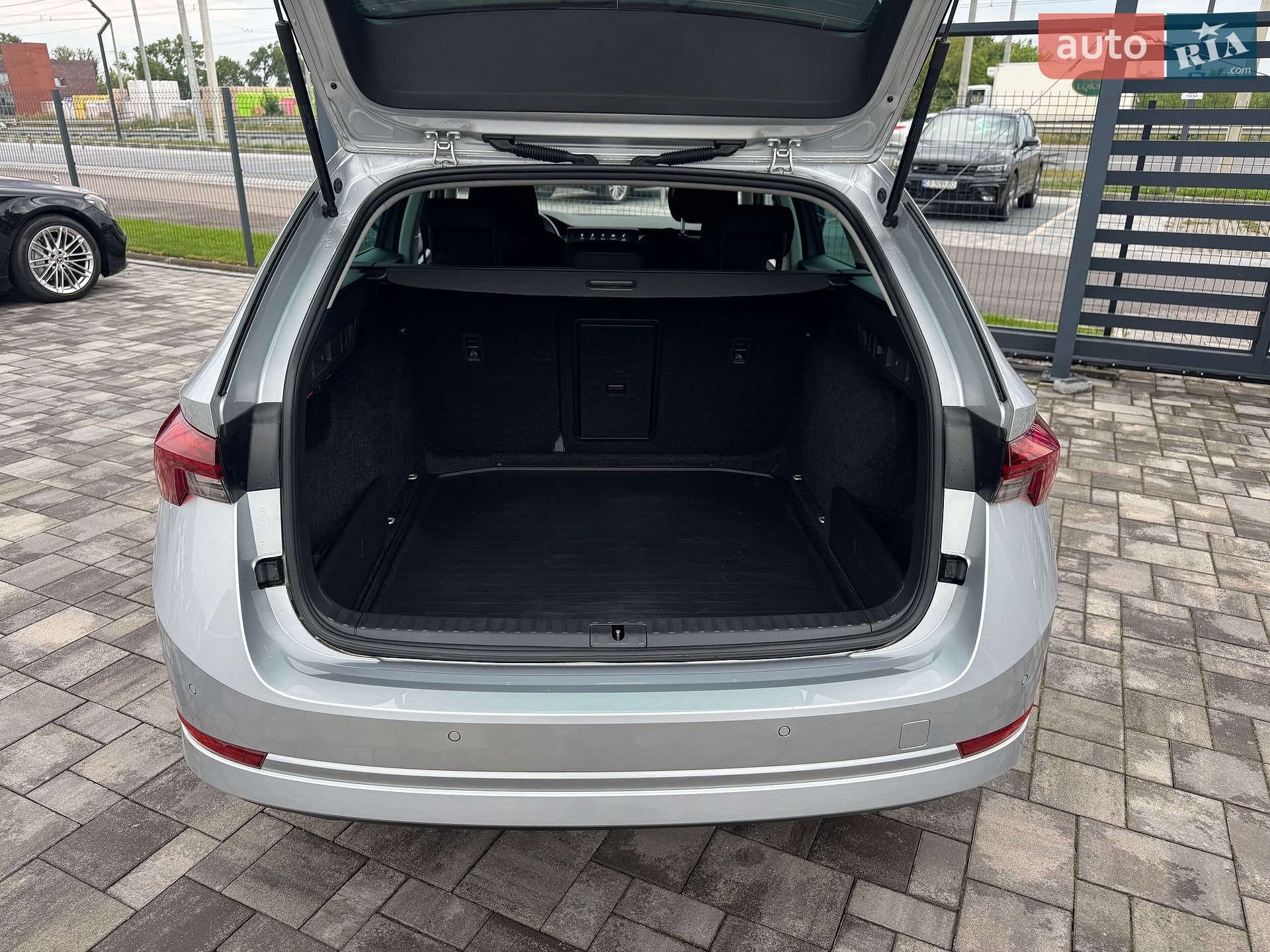 Skoda Octavia 2022 VIN TMBJJ8NX1PY064839 фото оголошення 31 з 42