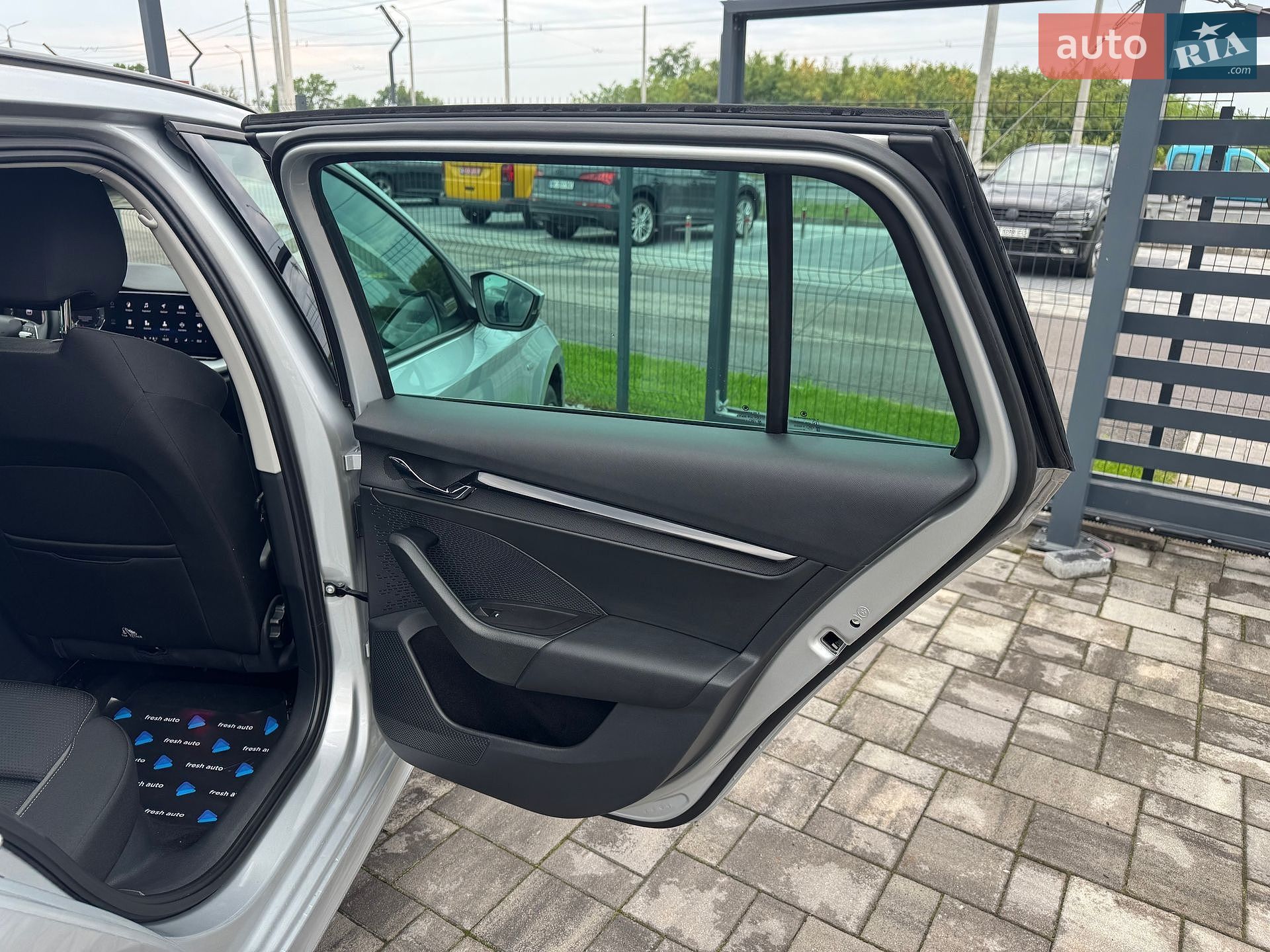 Skoda Octavia 2022 VIN TMBJJ8NX1PY064839 фото оголошення 34 з 42