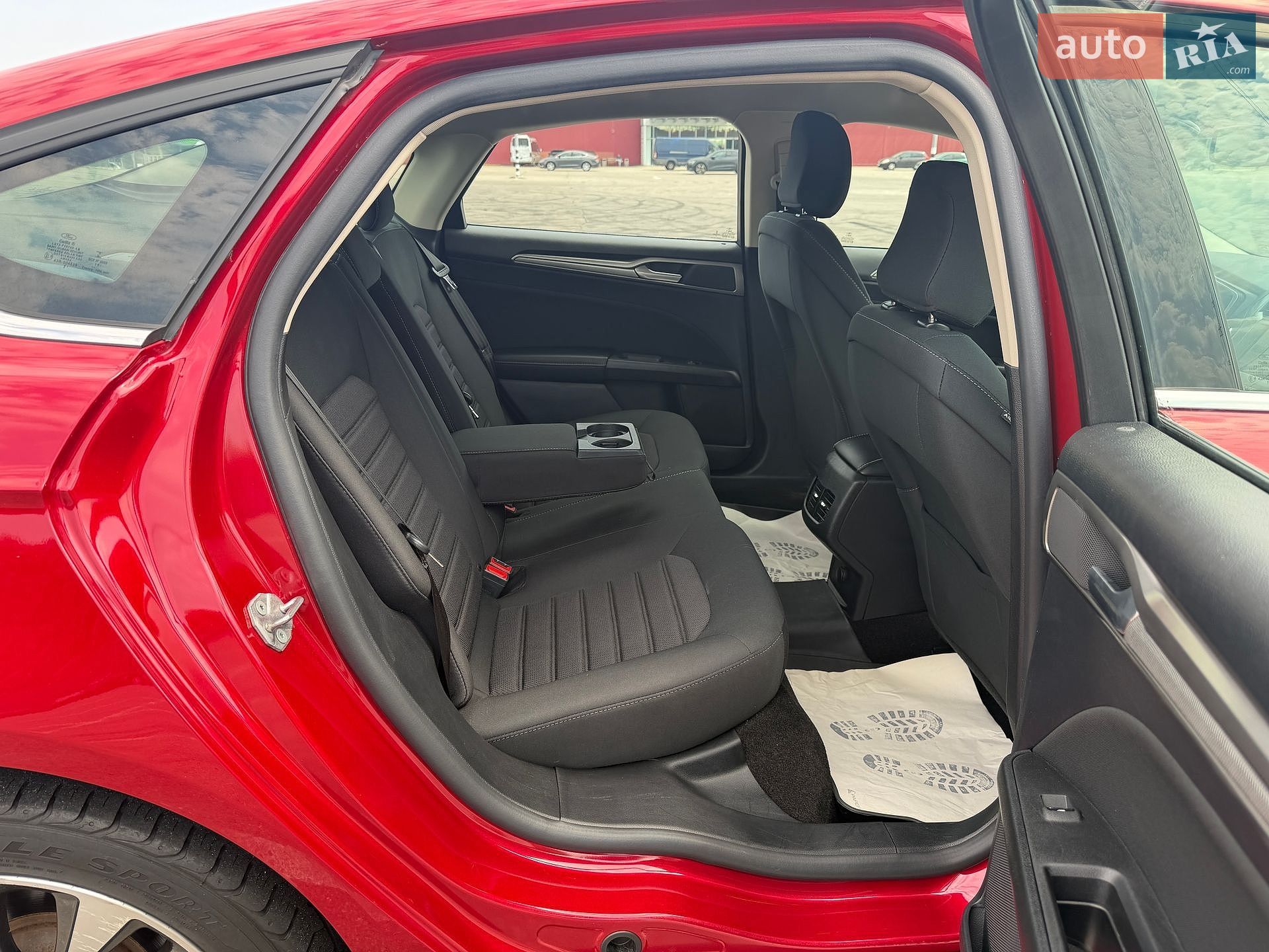 Ford Fusion 2020 VIN 3FA6P0T93LR157922 фото оголошення 26 з 112