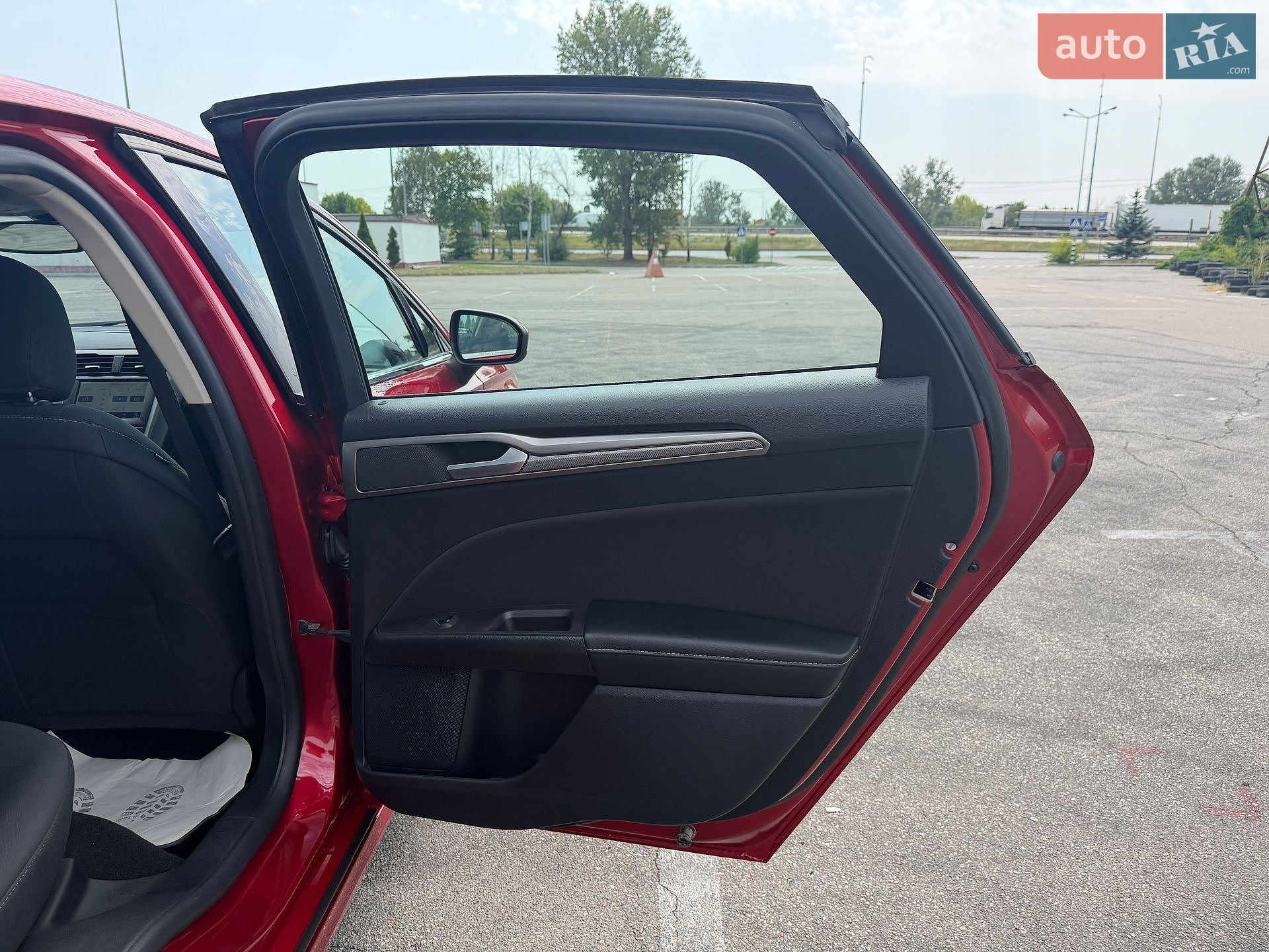 Ford Fusion 2020 VIN 3FA6P0T93LR157922 фото оголошення 25 з 112