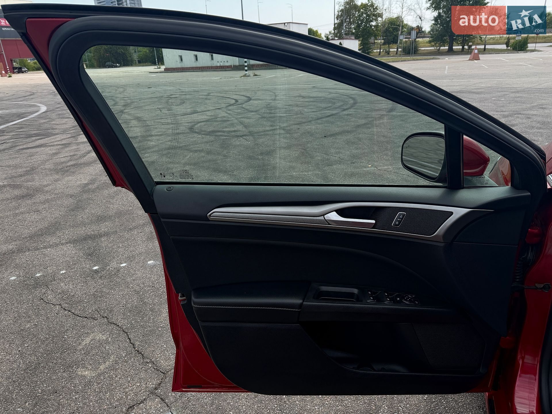 Ford Fusion 2020 VIN 3FA6P0T93LR157922 фото оголошення 31 з 112