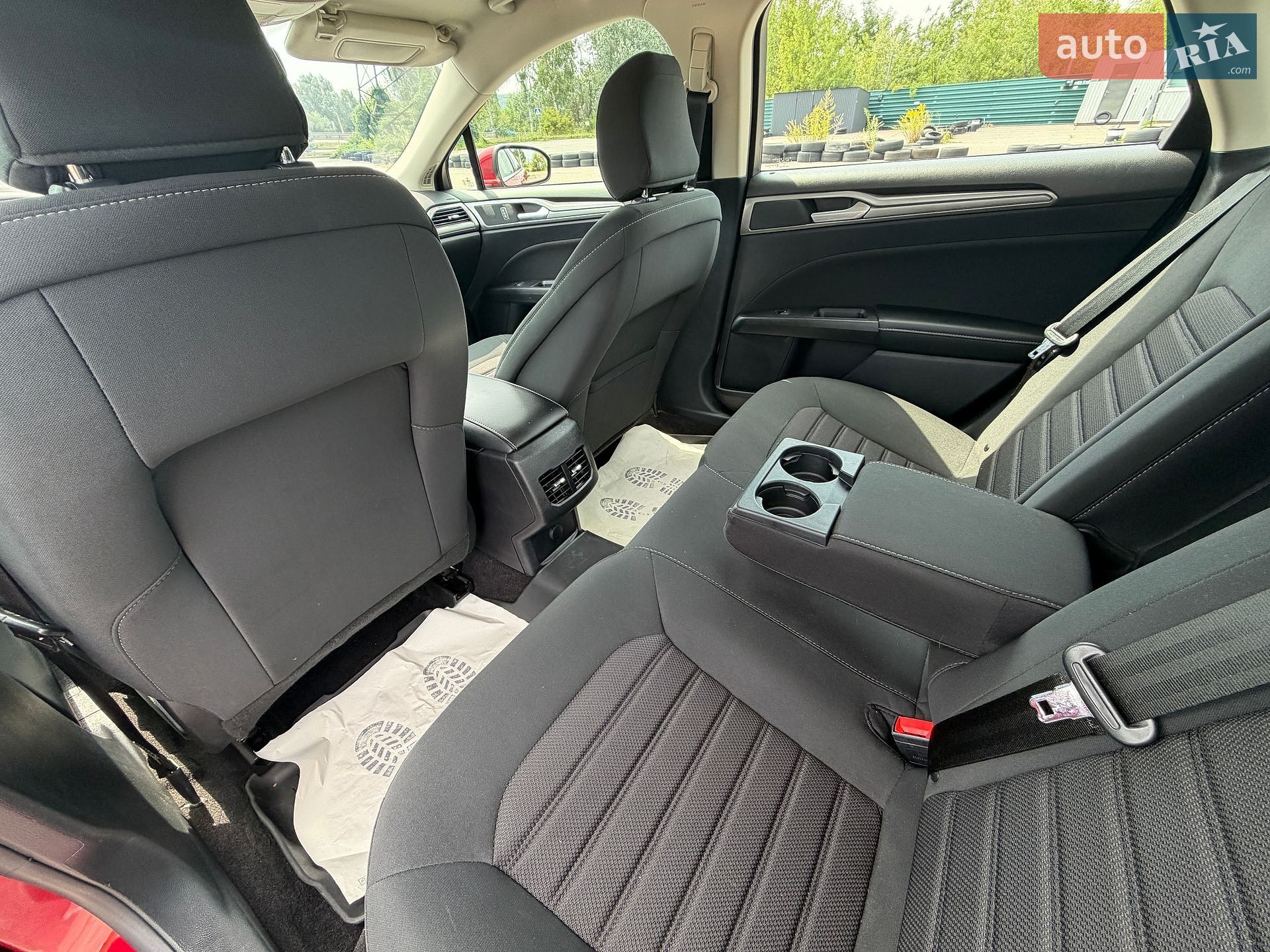 Ford Fusion 2020 VIN 3FA6P0T93LR157922 фото оголошення 30 з 112