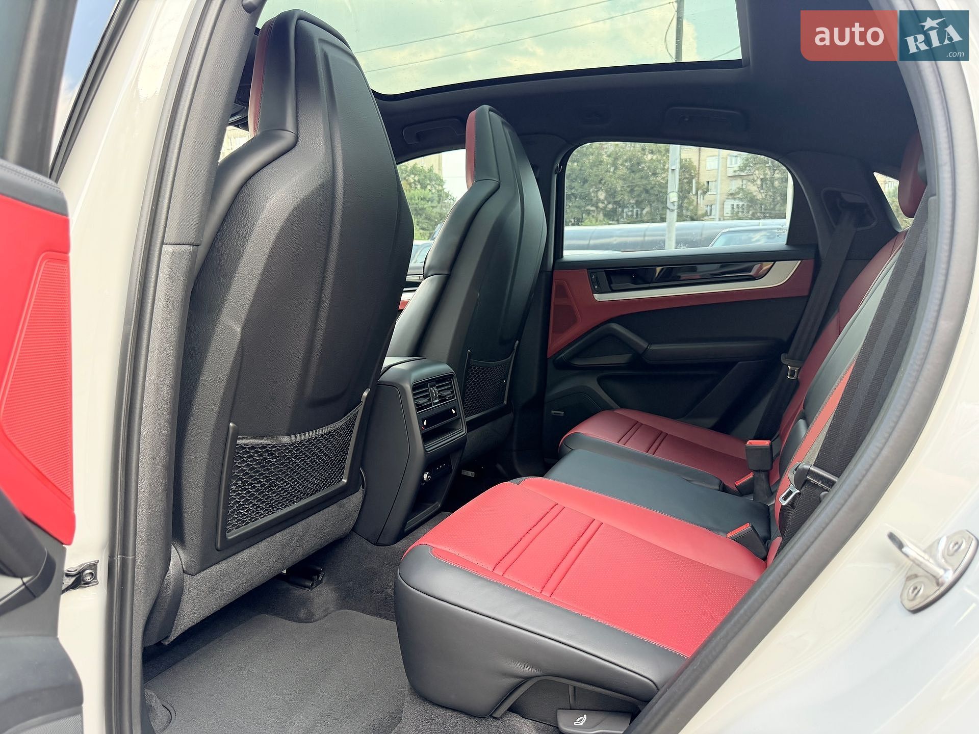 Porsche Cayenne Coupe 2023 VIN WP1ZZZ9YZRDA47176 фото оголошення 35 з 48